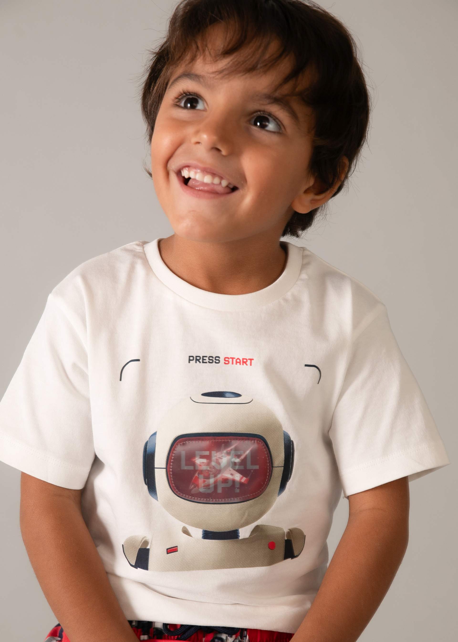Playera interactiva robot niño