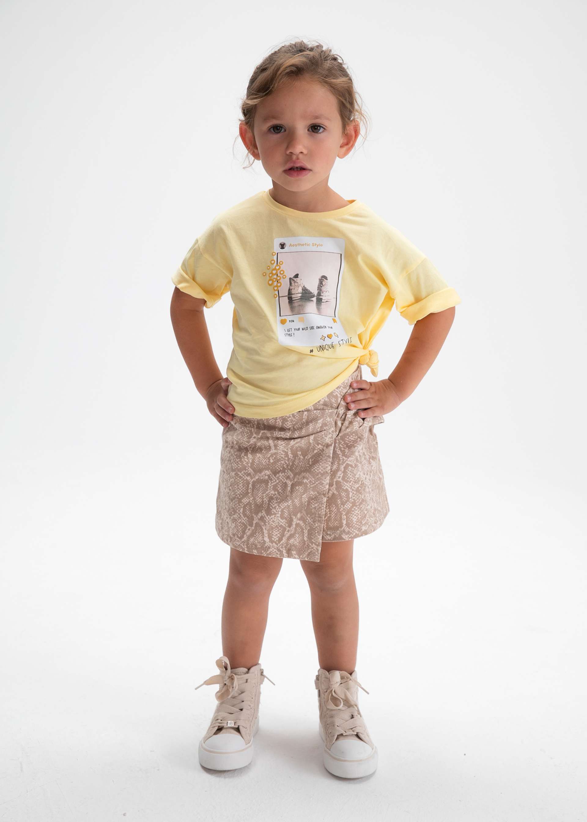 Girl's drop shoulder T-shirt