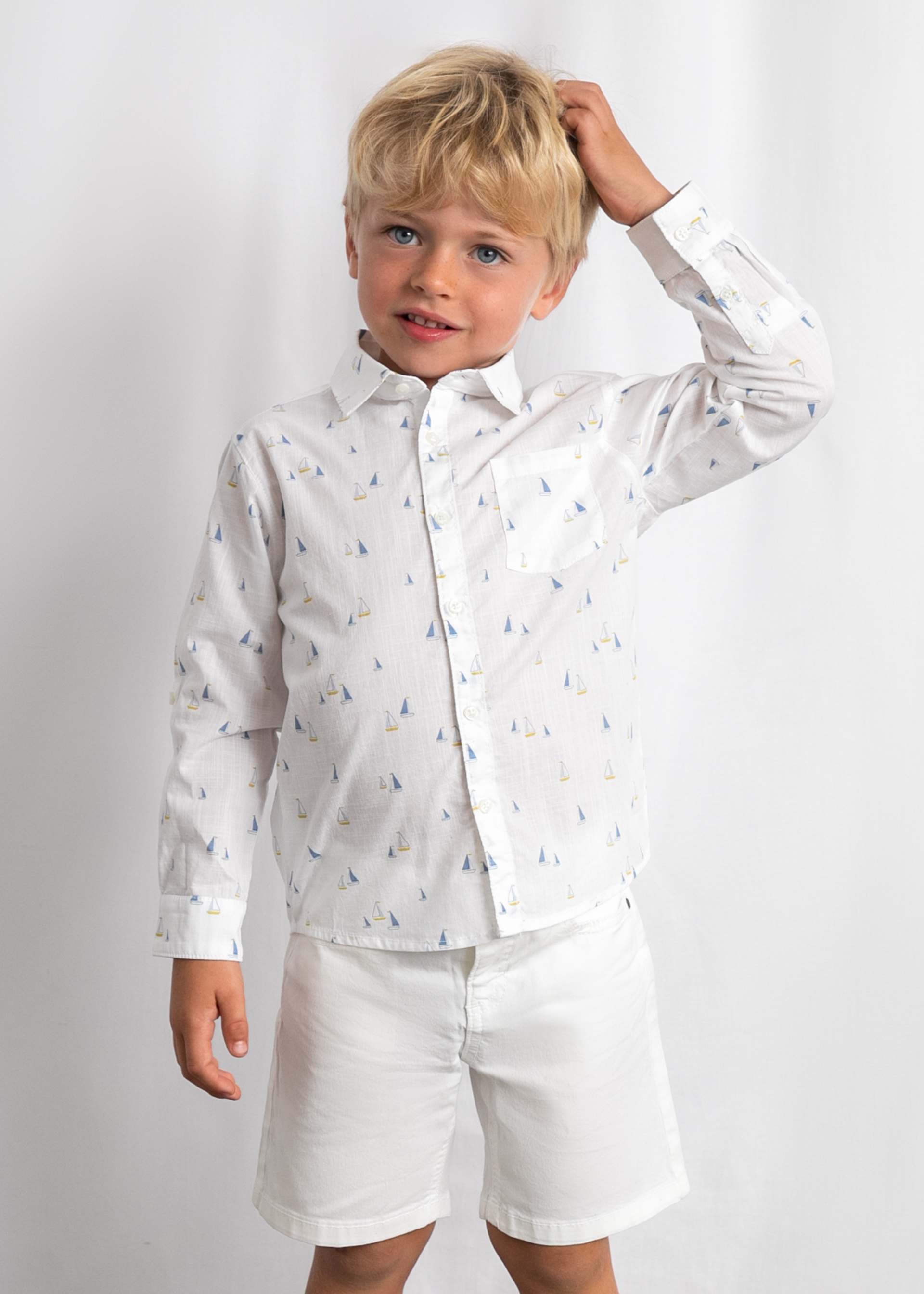 Boys basic bermuda shorts