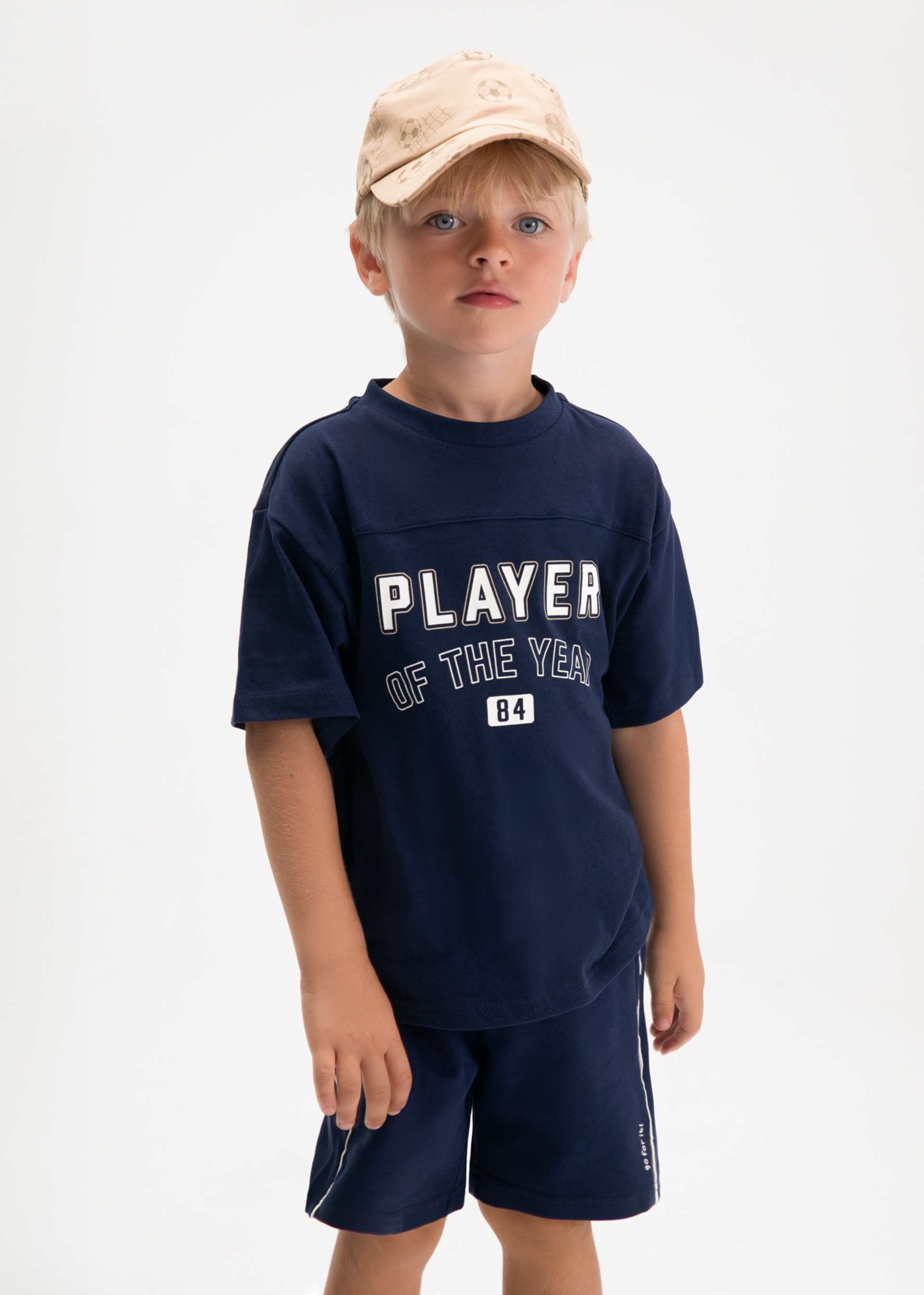 Conjunto pantalón y playera player niño