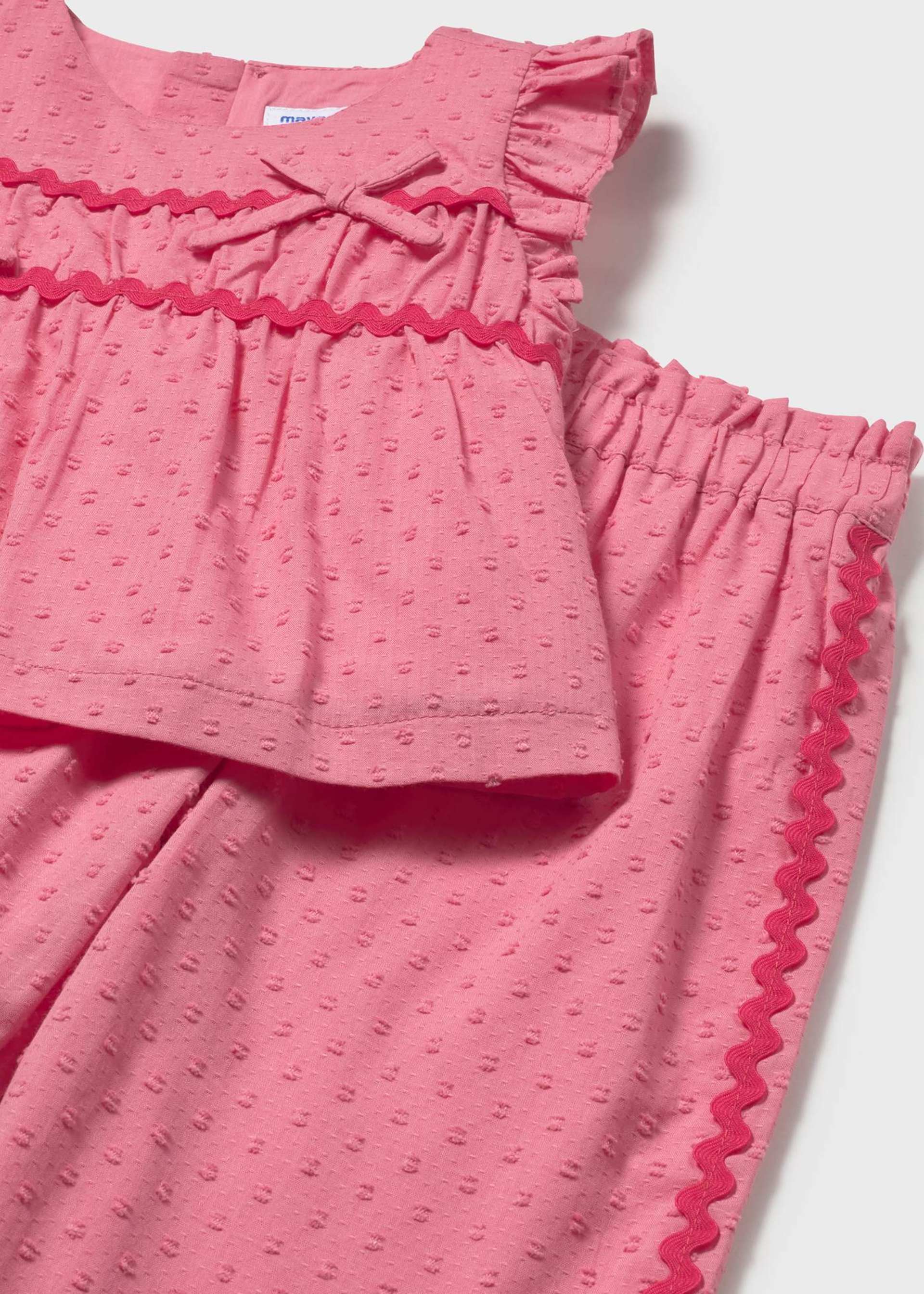 Conjunto pantalón y blusa volantes bebé