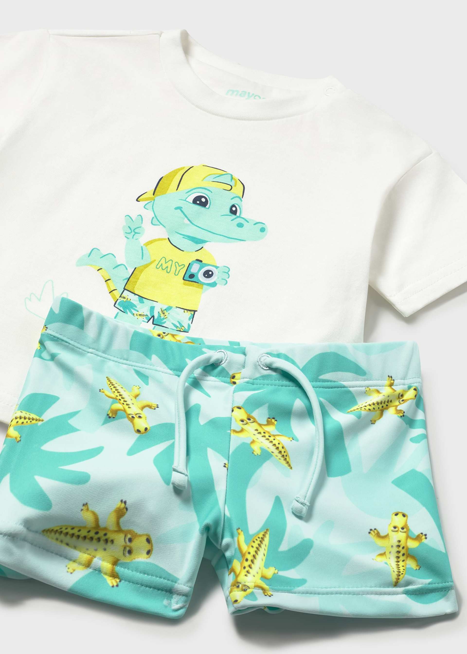 Set de baie si tricou cu protectie solara bebe