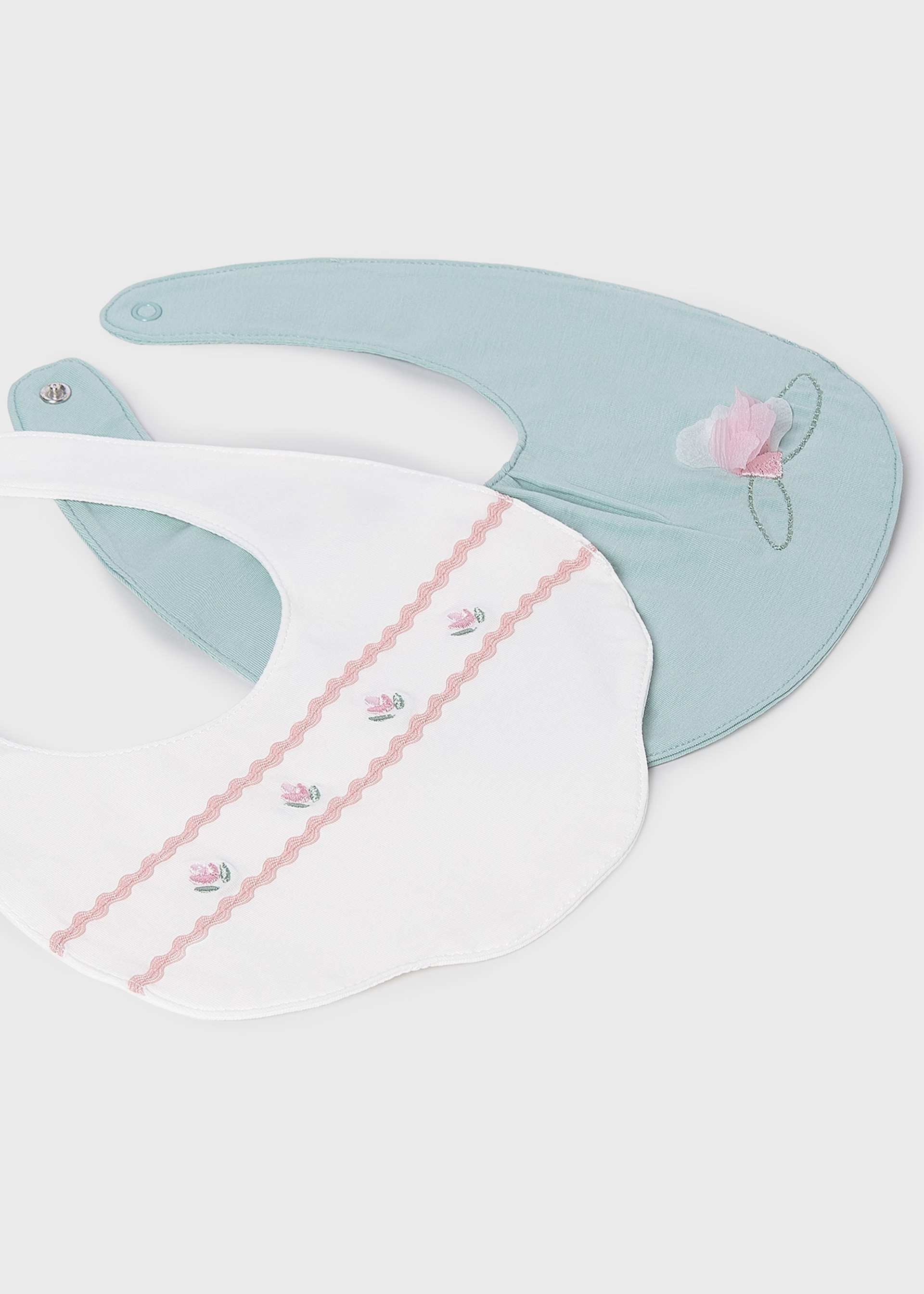 Set of 2 baby bibs