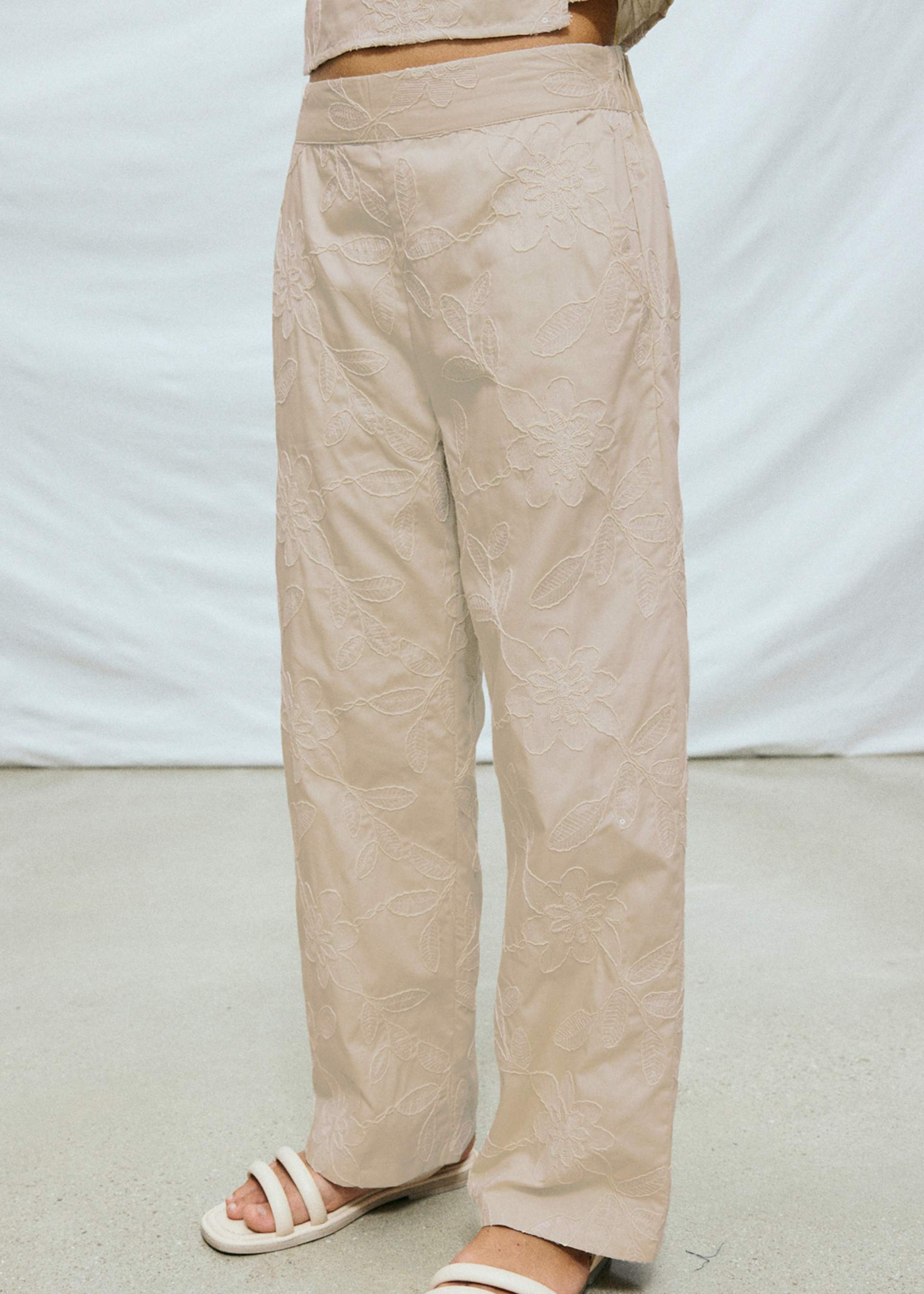 Ensemble pantalon long et blouse brodée fille