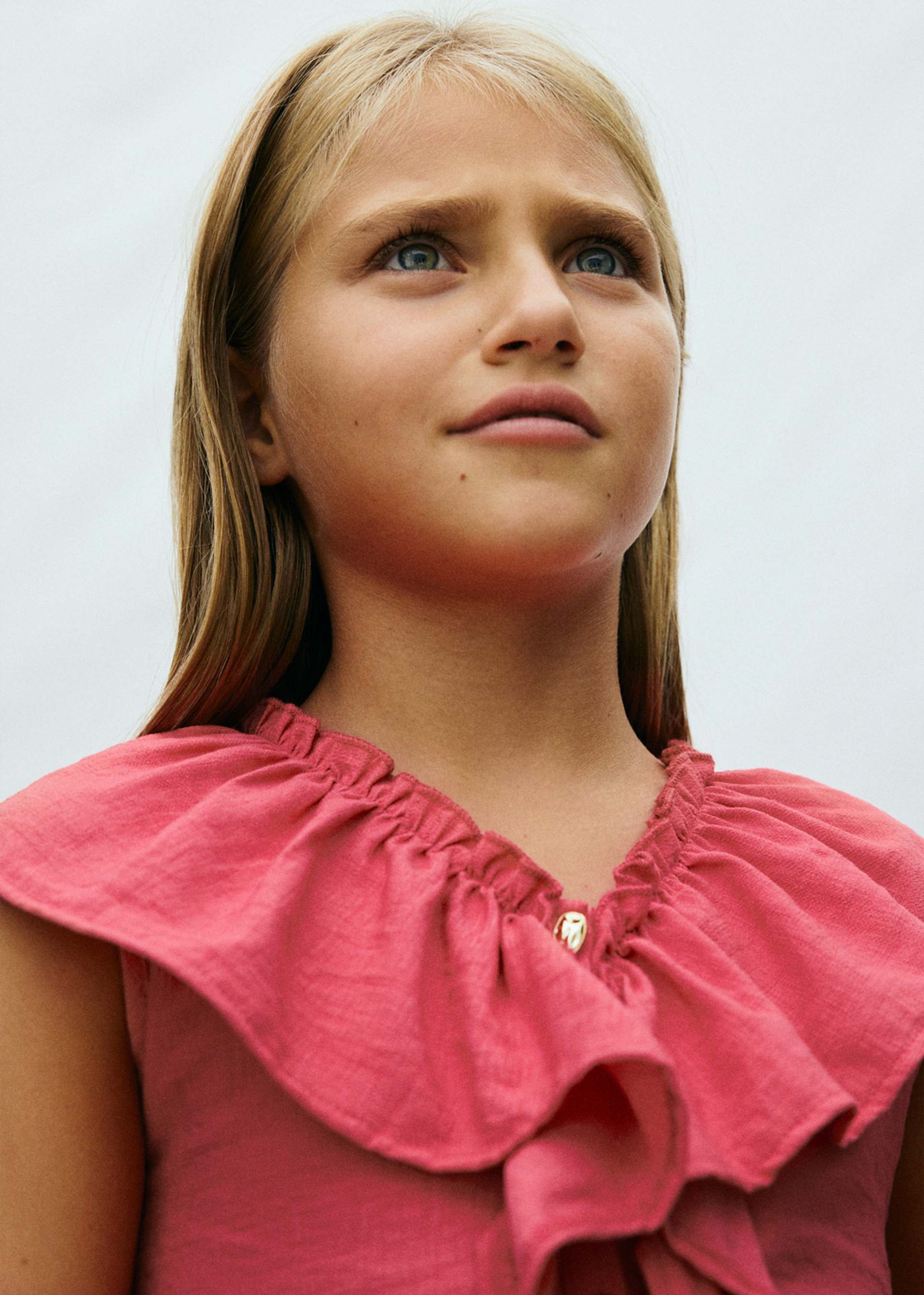 Girls' shorts and ruffled top set