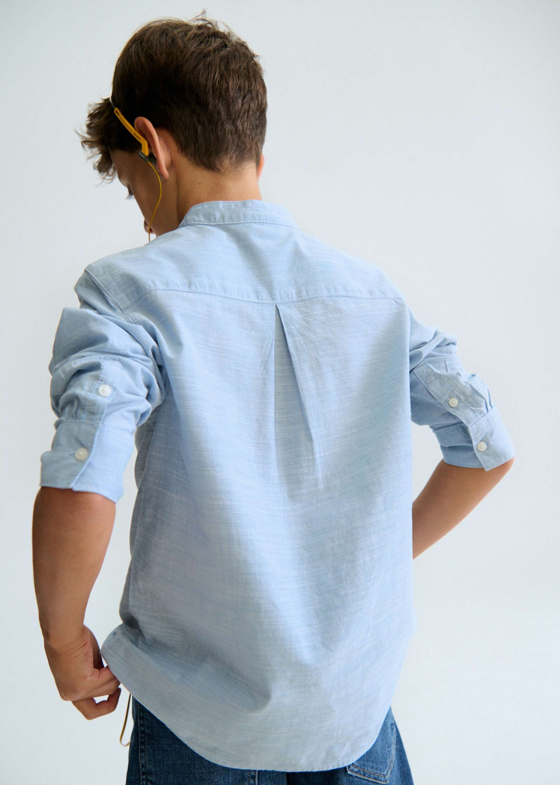 Camisa manga larga cuello mao chico