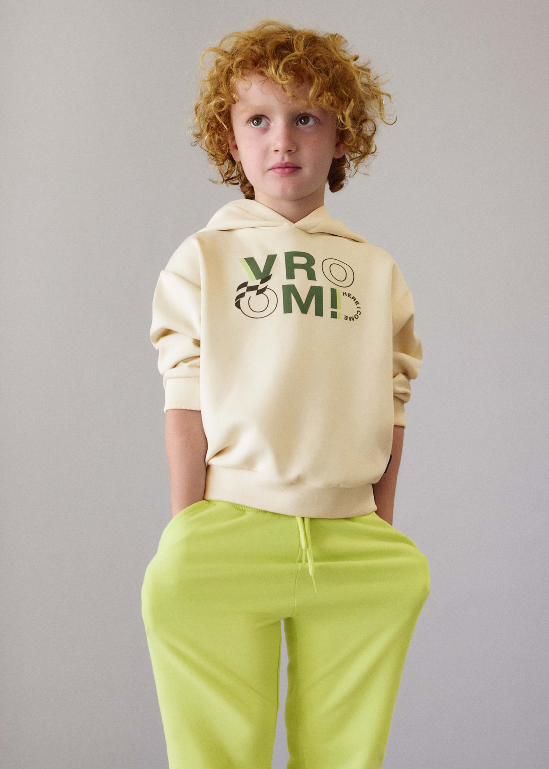 Pantalón de pants básico niño