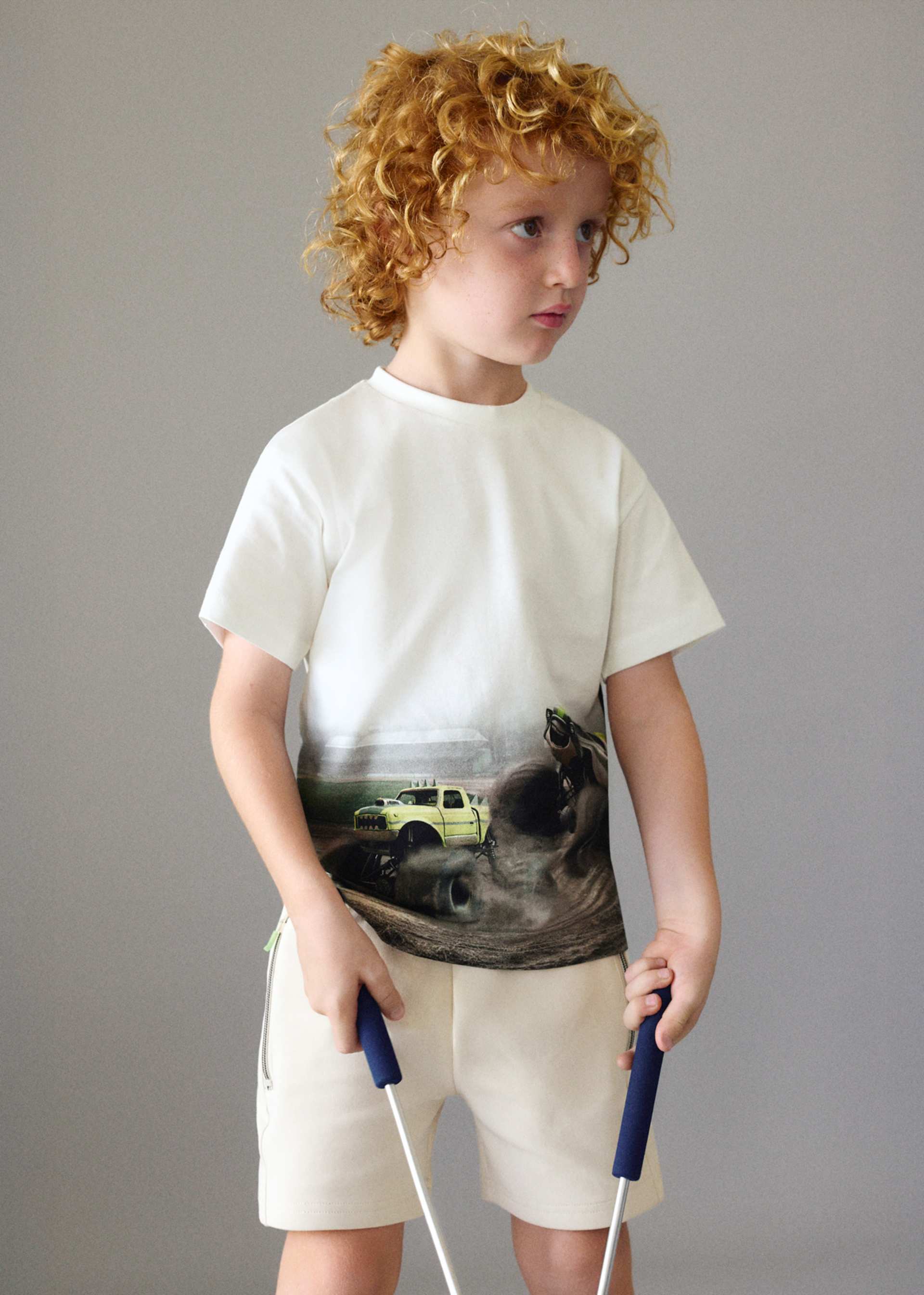 Bermuda shorts boy with zips