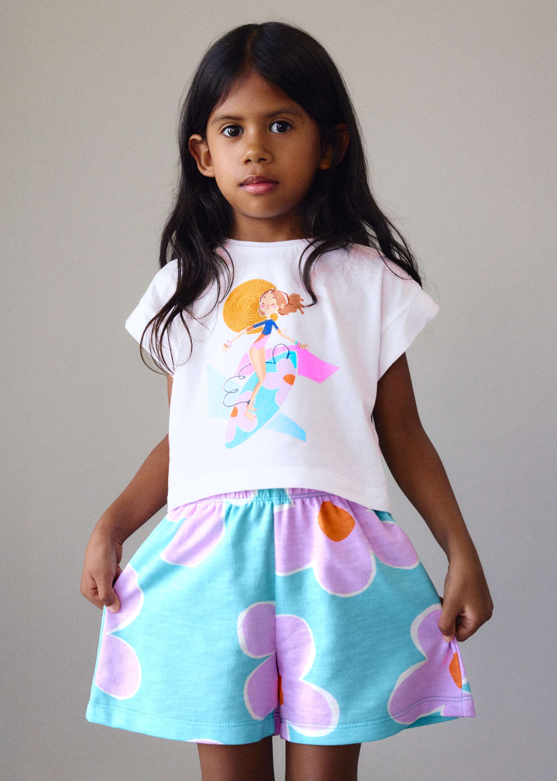 Conjunto calção e t-shirt menina