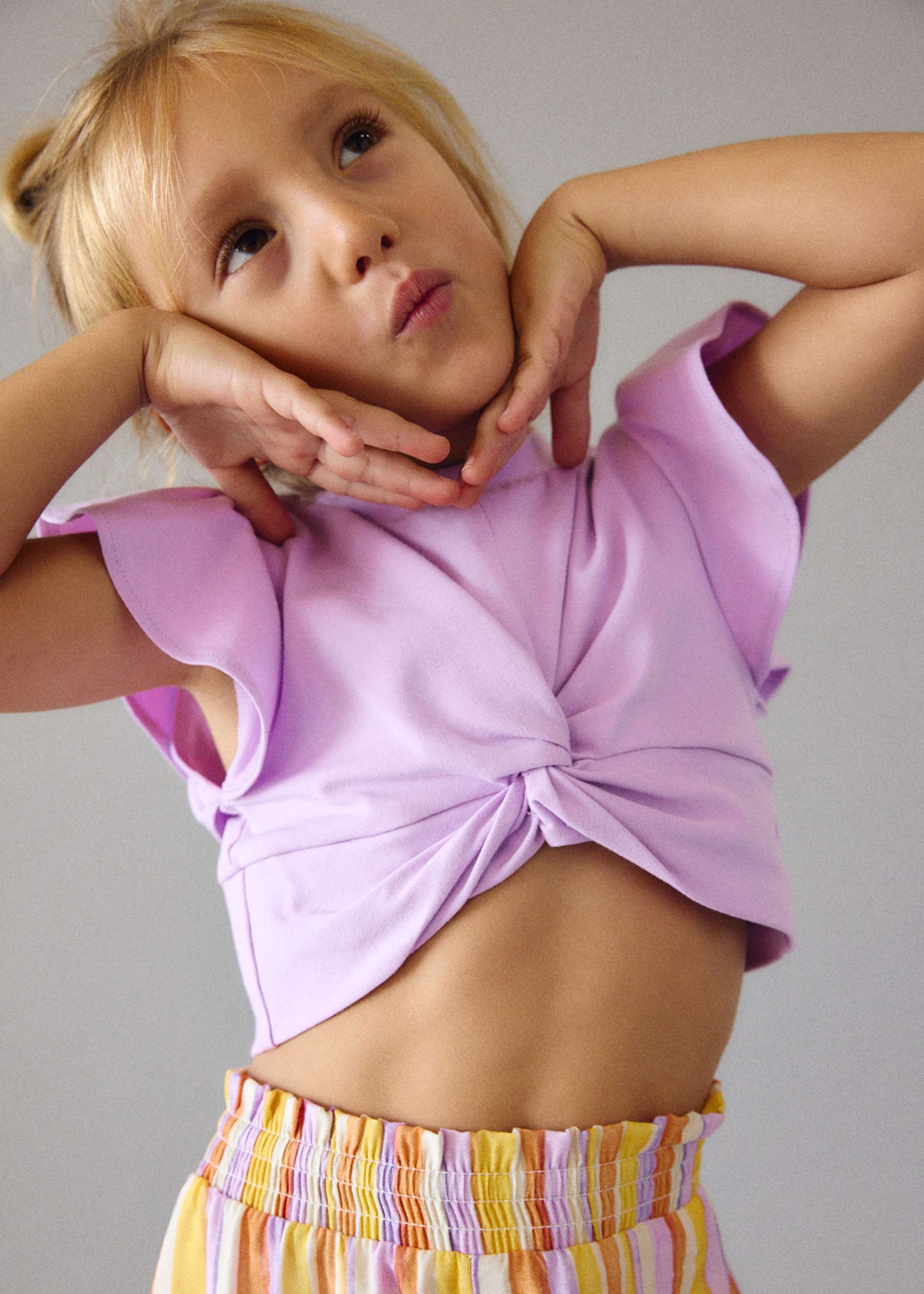 Ensemble short rayé et t-shirt fille