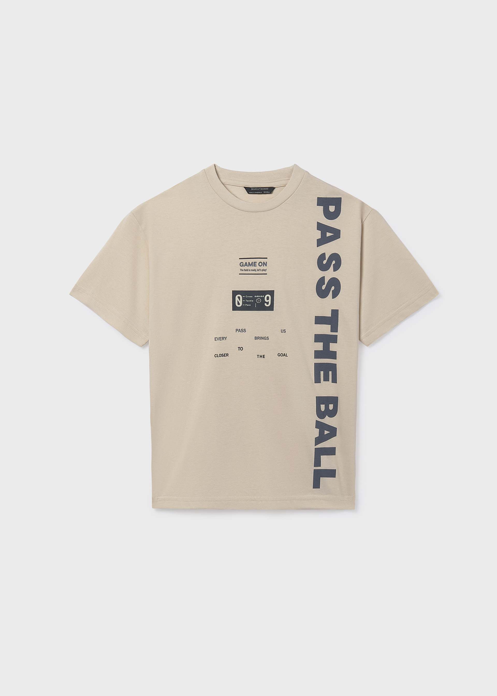 T-shirt letras futebol rapaz