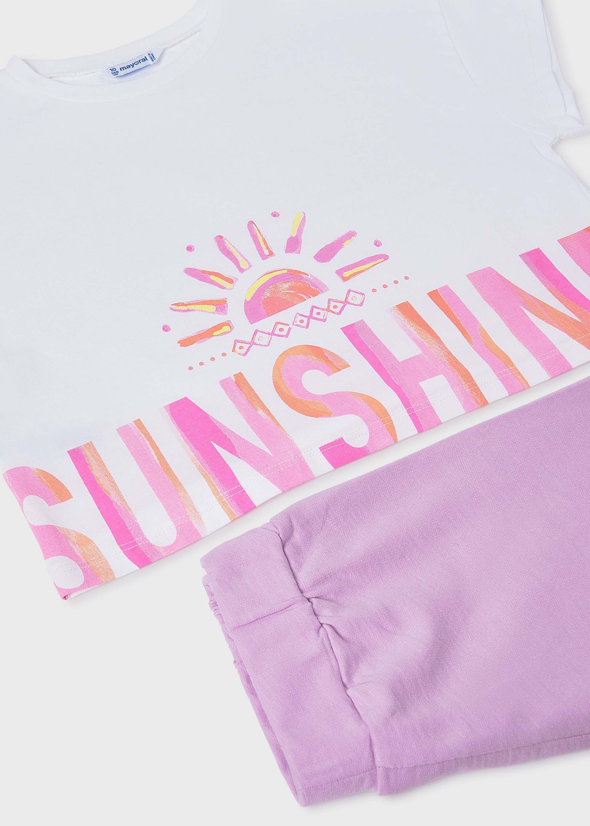 Conjunto calção e t-shirt sol rapariga
