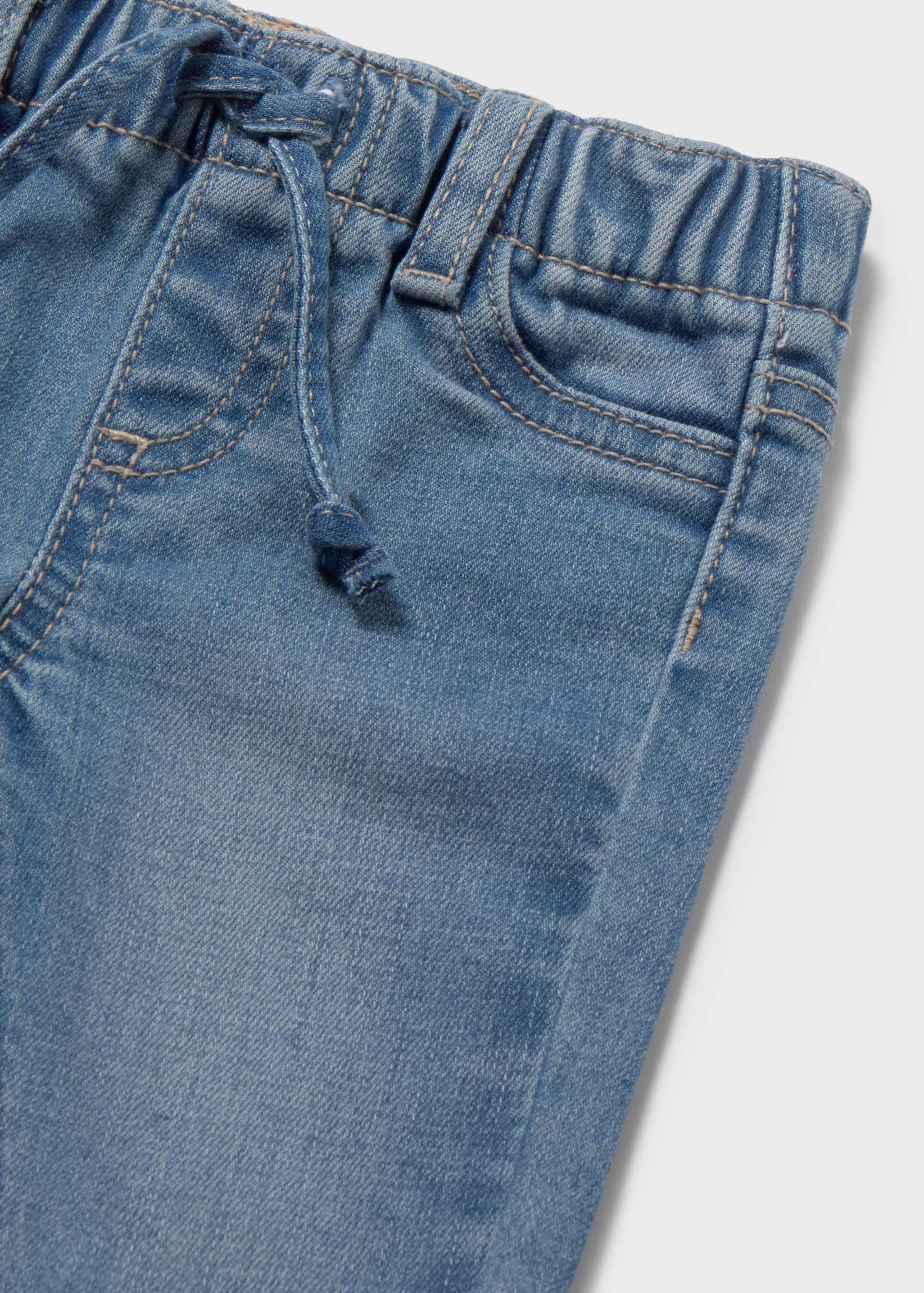 Pantalón de mezclilla recién nacido