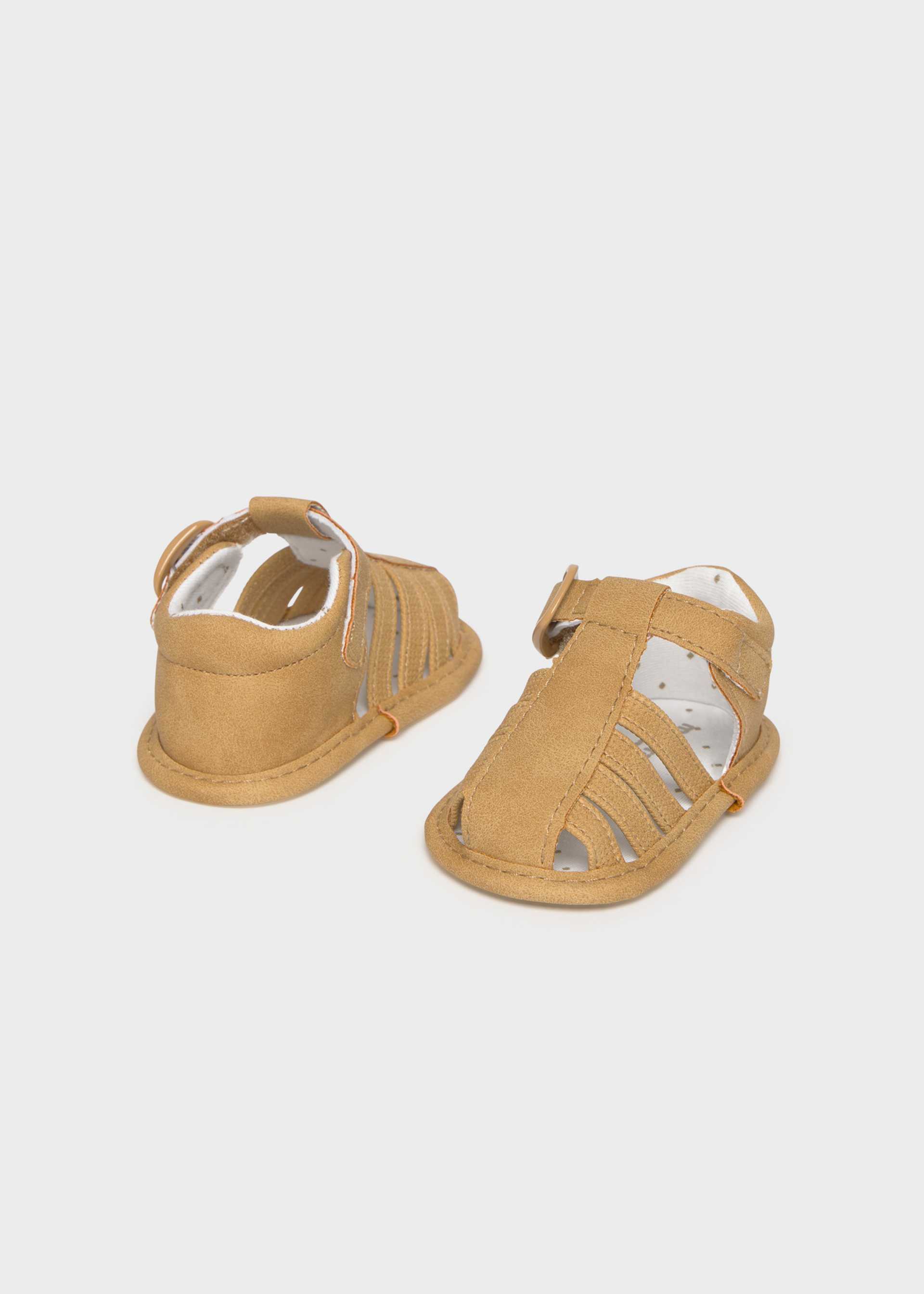 Sandałki dla noworodka