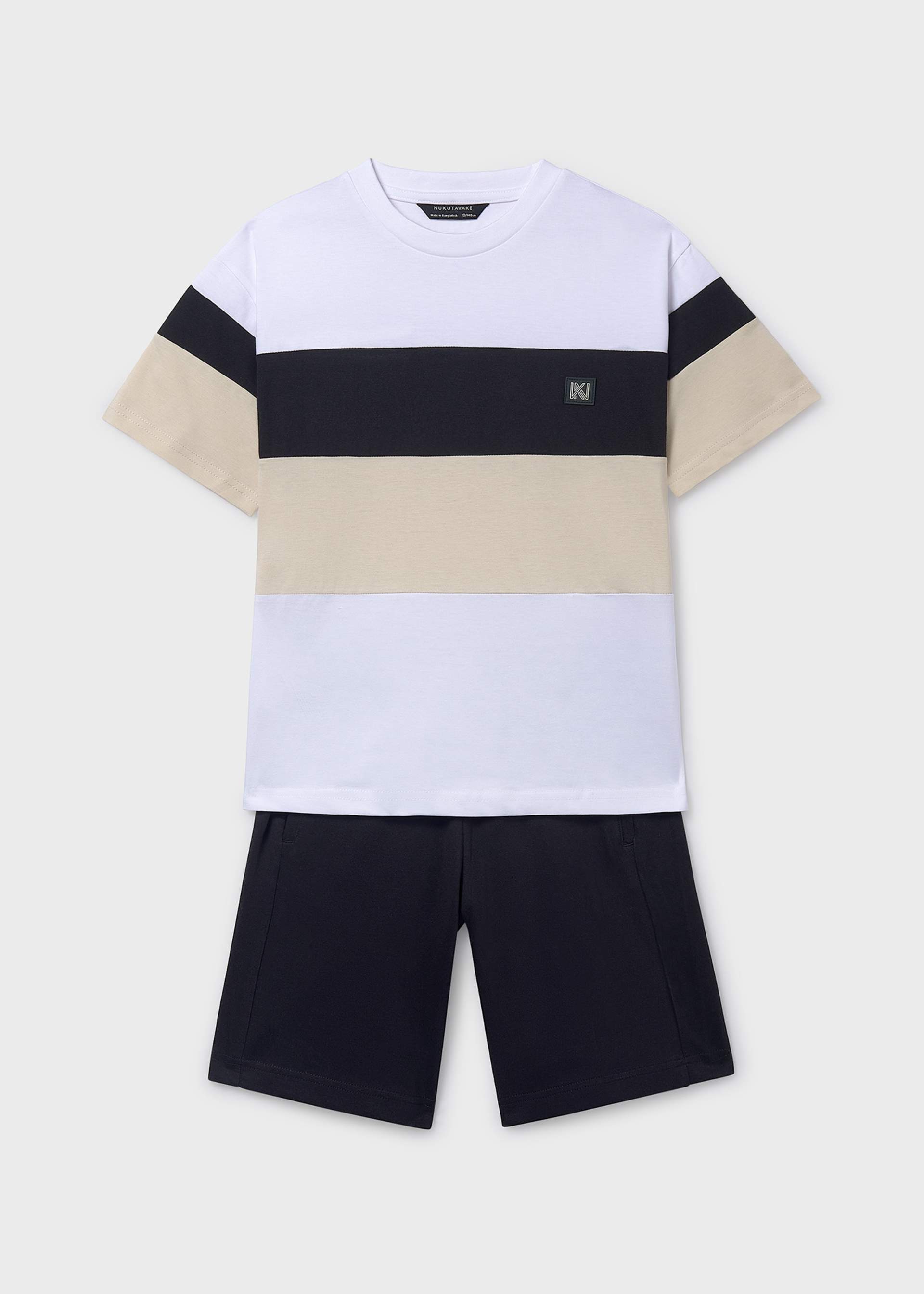 Conjunto bermuda e t-shirt rapaz