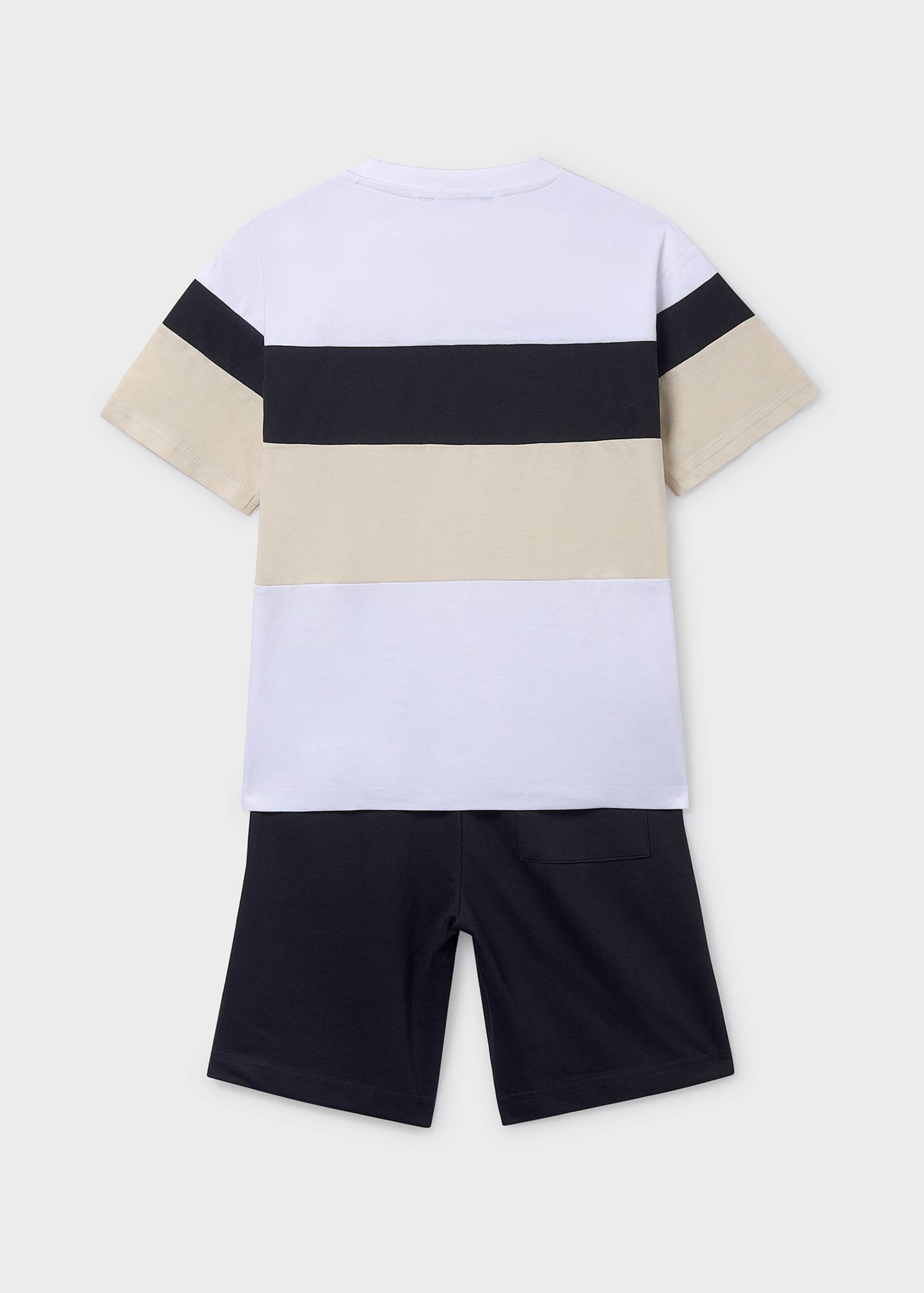 Conjunto bermuda e t-shirt rapaz