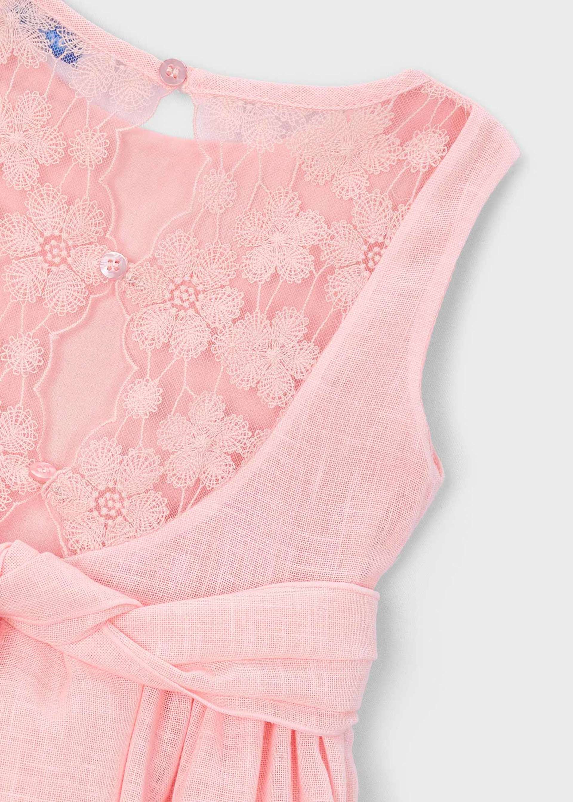 Formal dress with lace details for girls