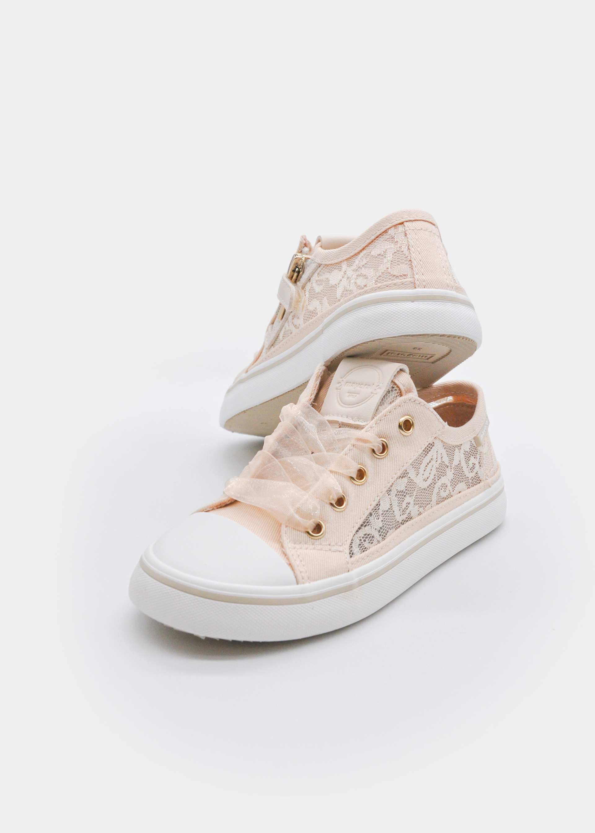 Openwork trainers for girls