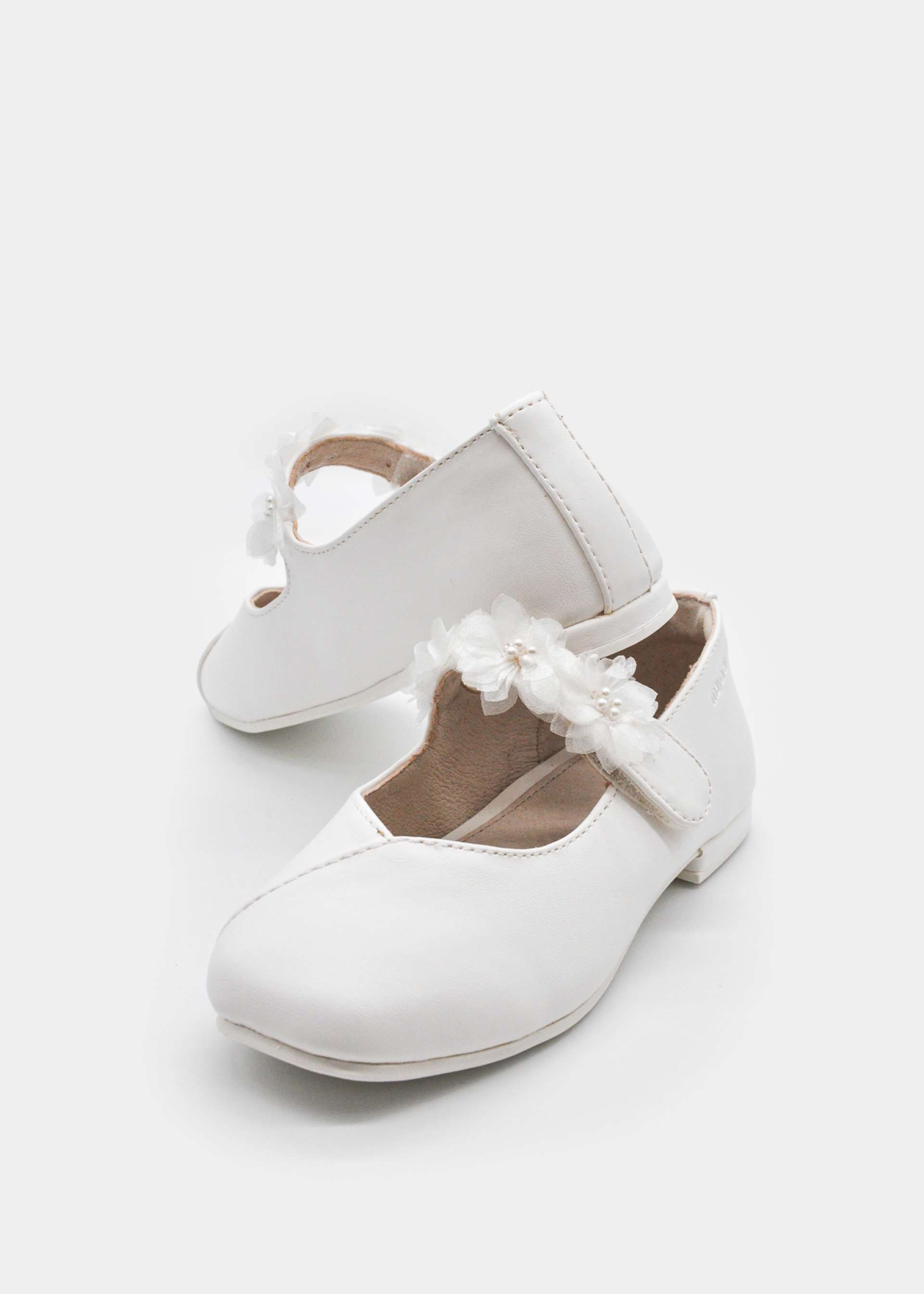 Flats flores niña