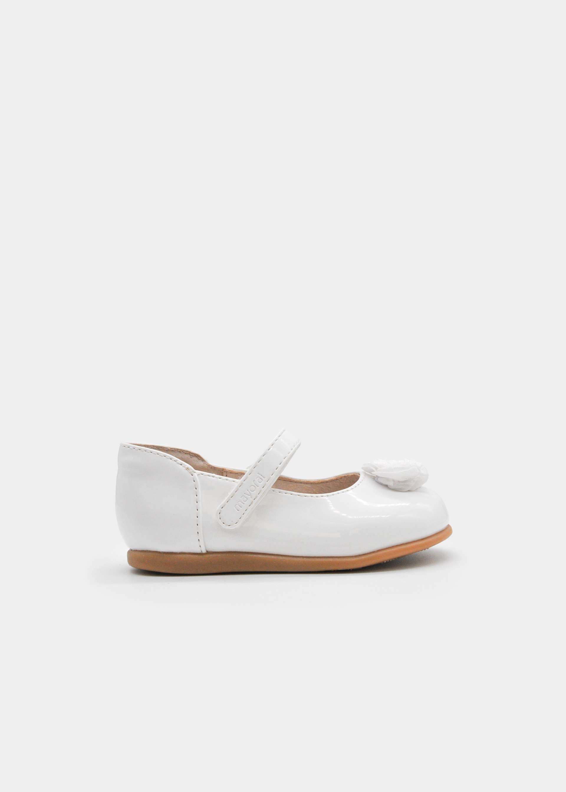 Zapatos charol flor bebé