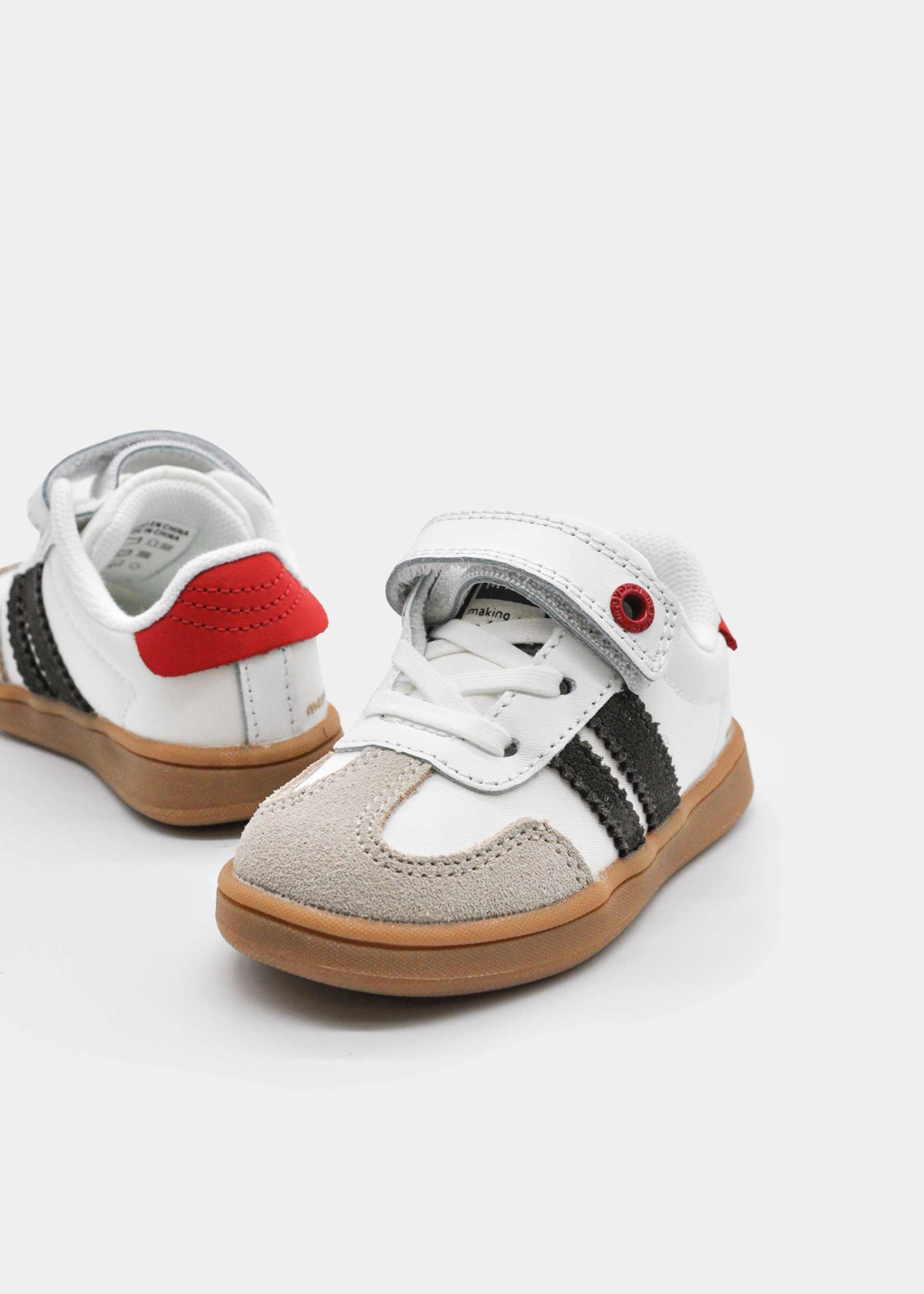 Deportiva casual bebé