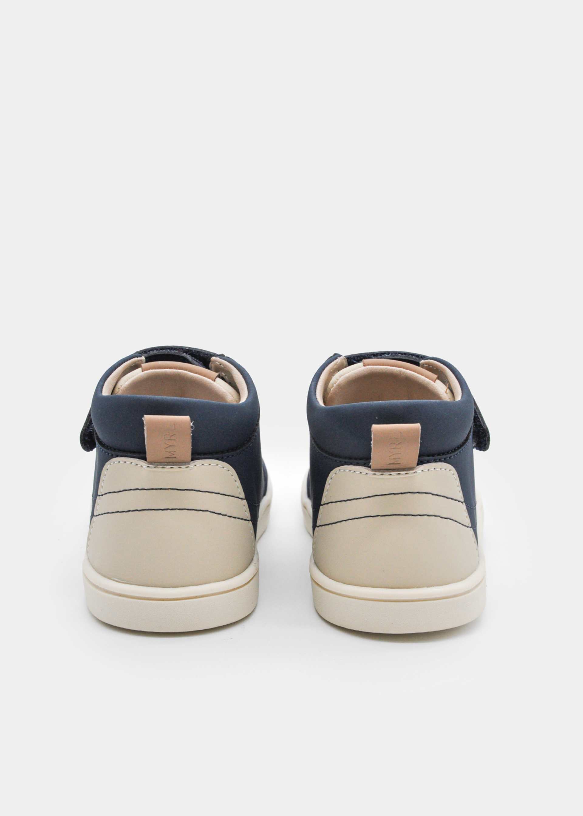 Boys' trainers