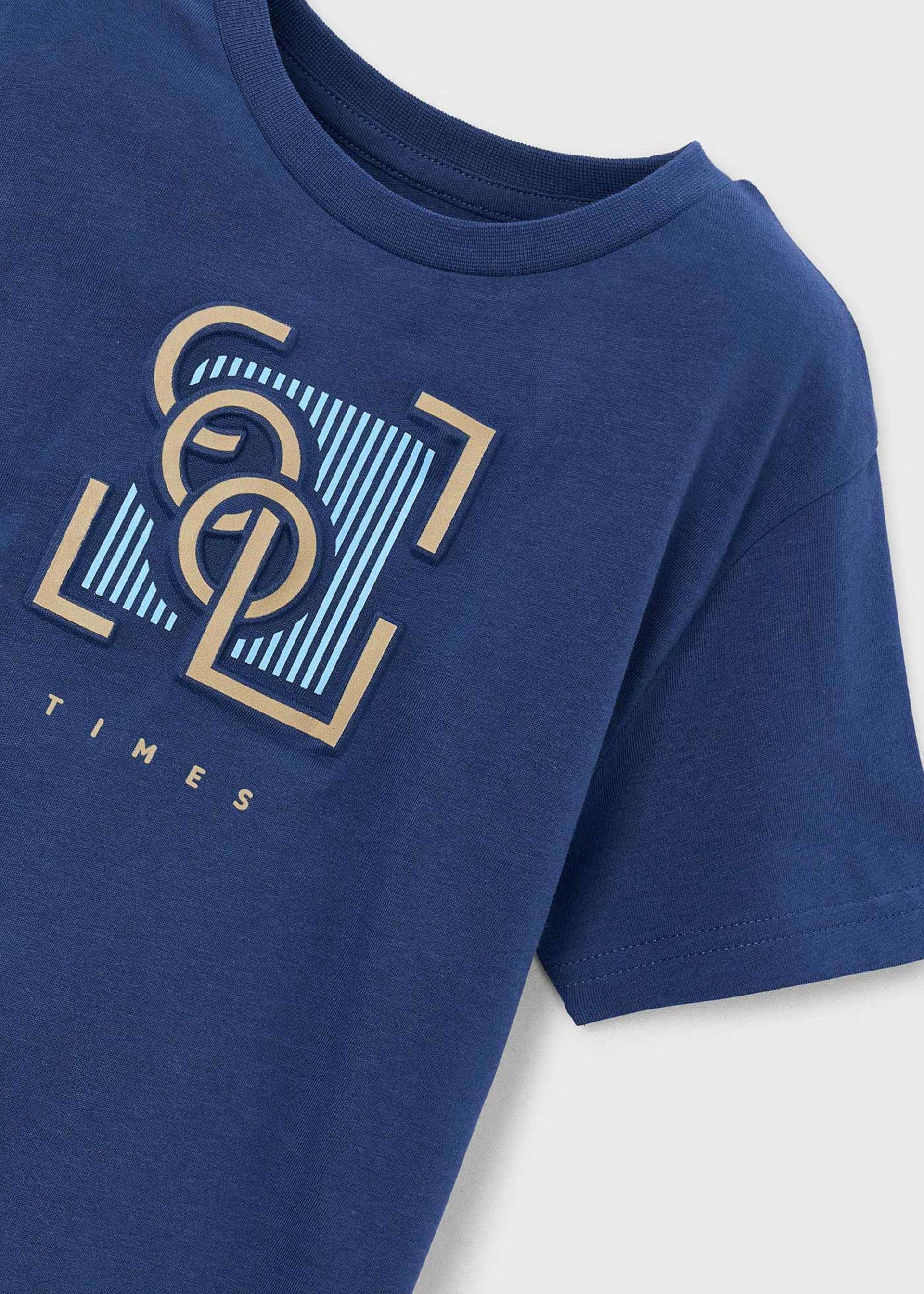 Camiseta con relieve niño