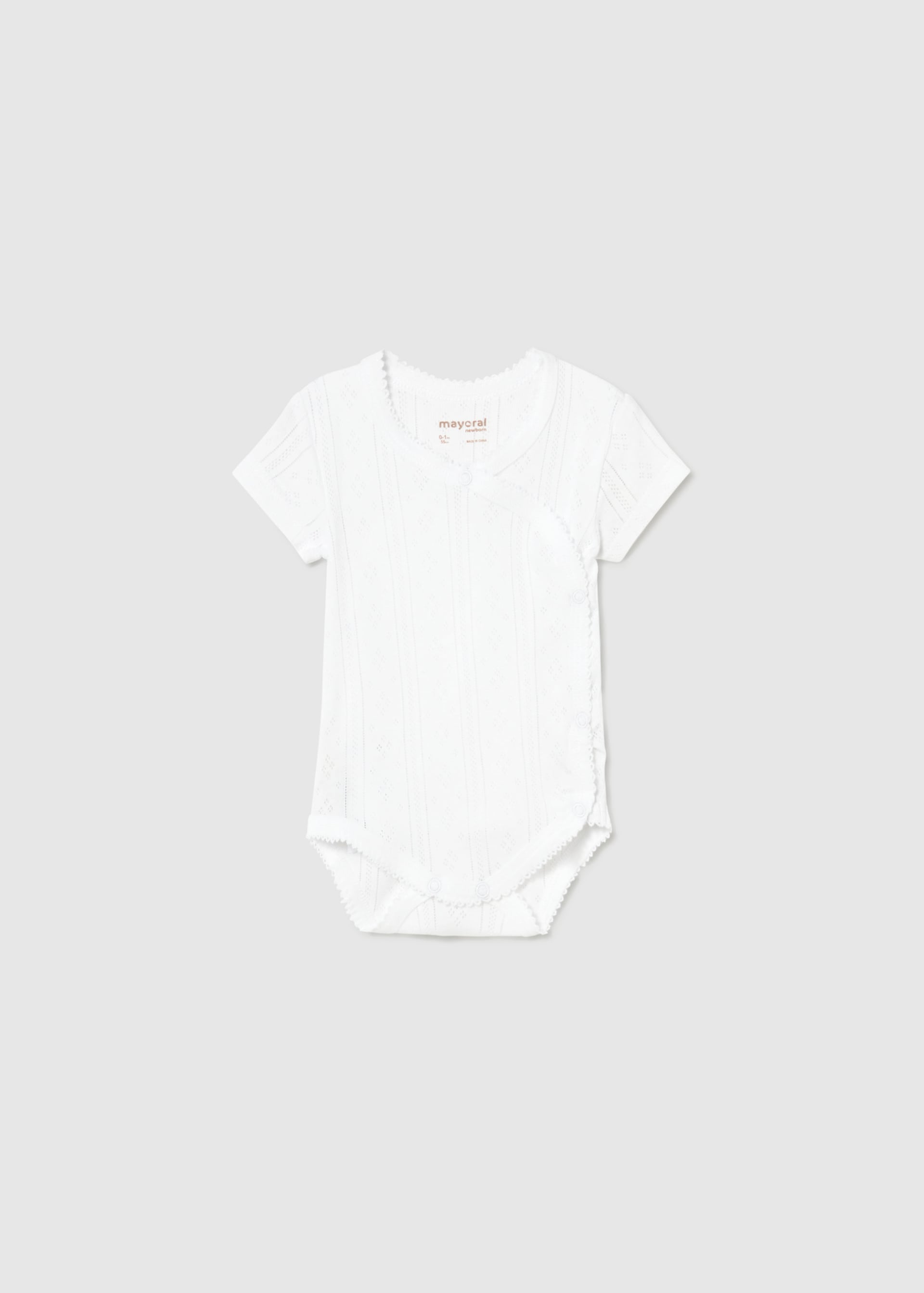 Short-sleeved openwork bodysuit for newborns
