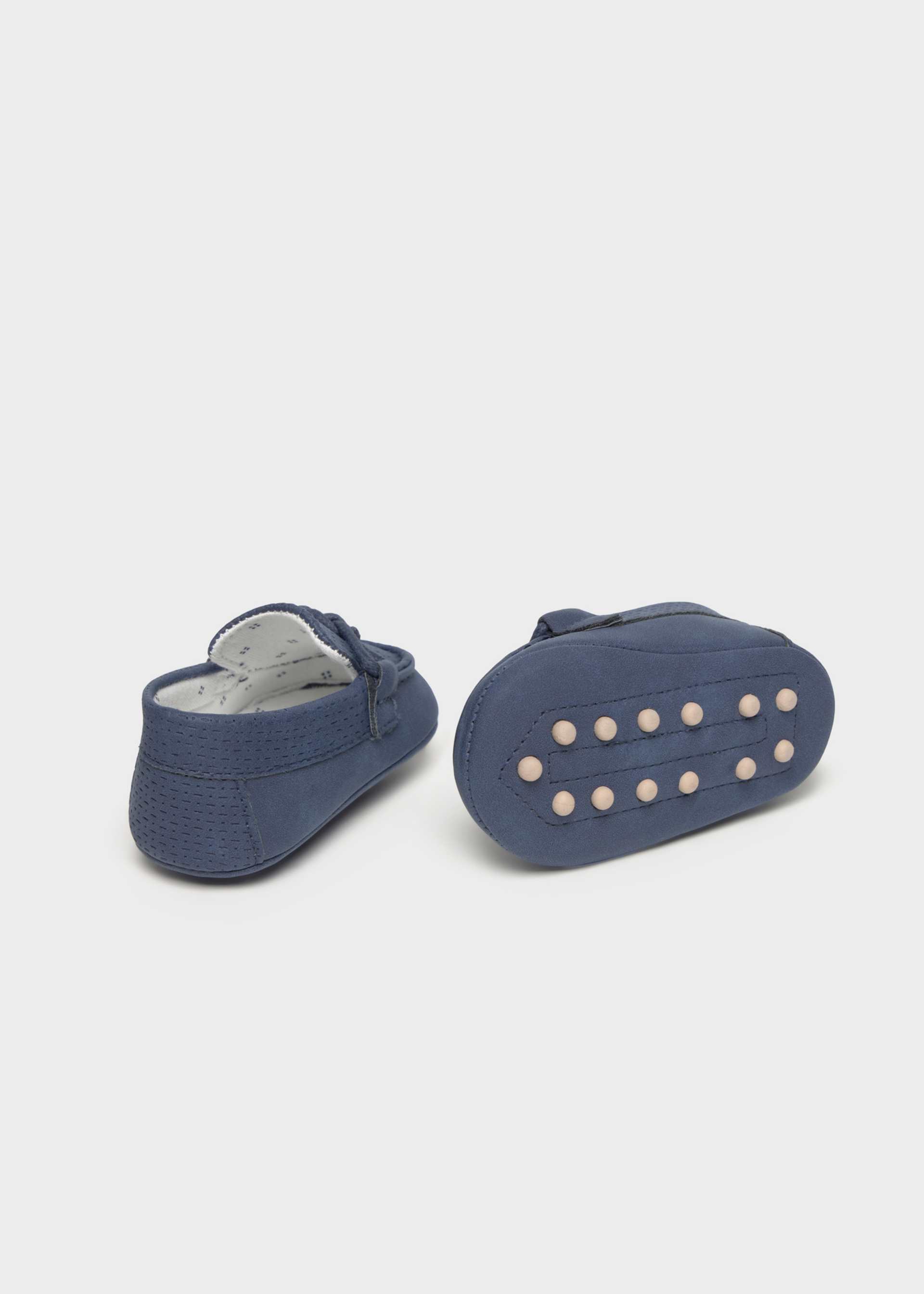 Pantofi nou-nascut