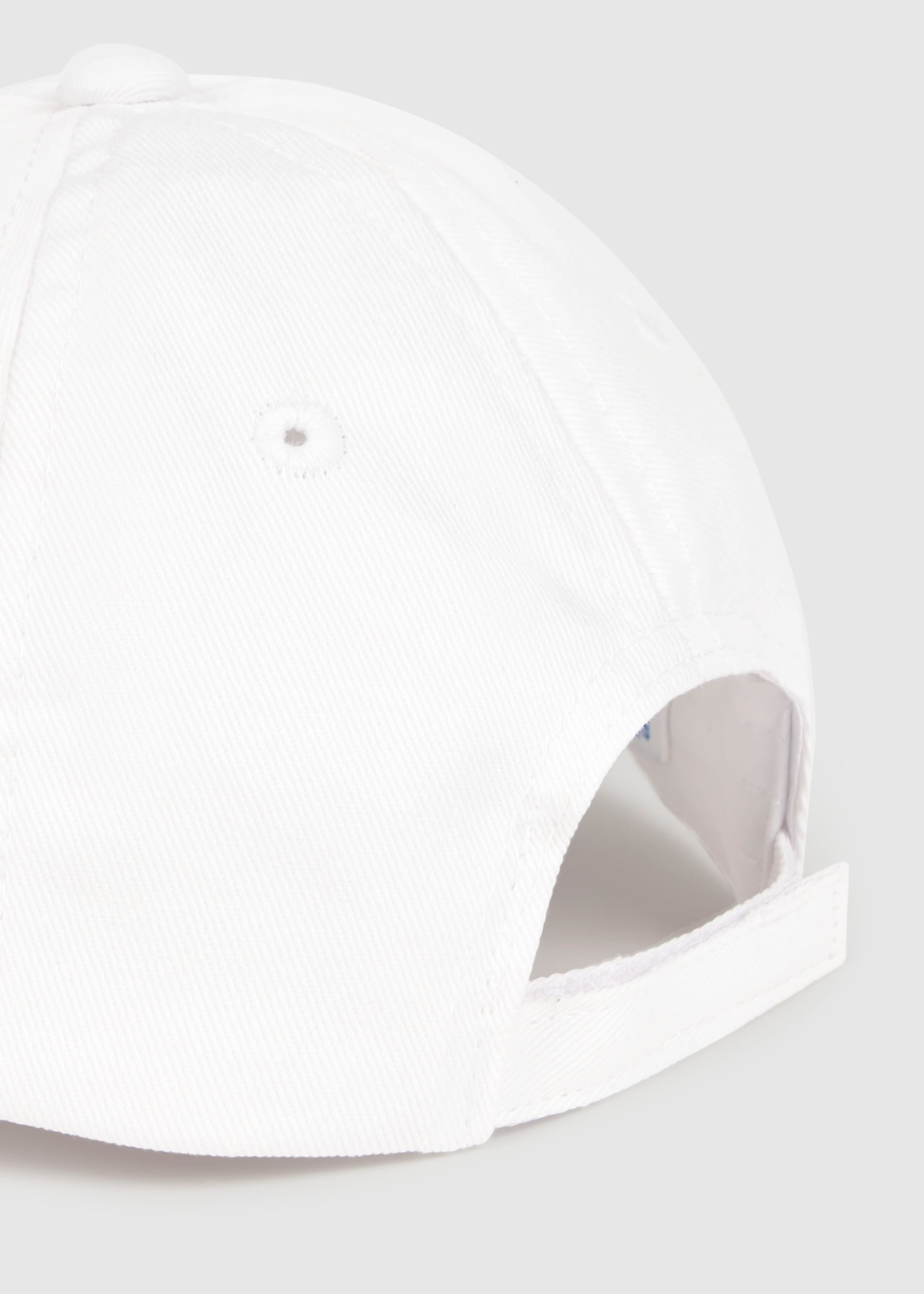 Casquette brodée bébé