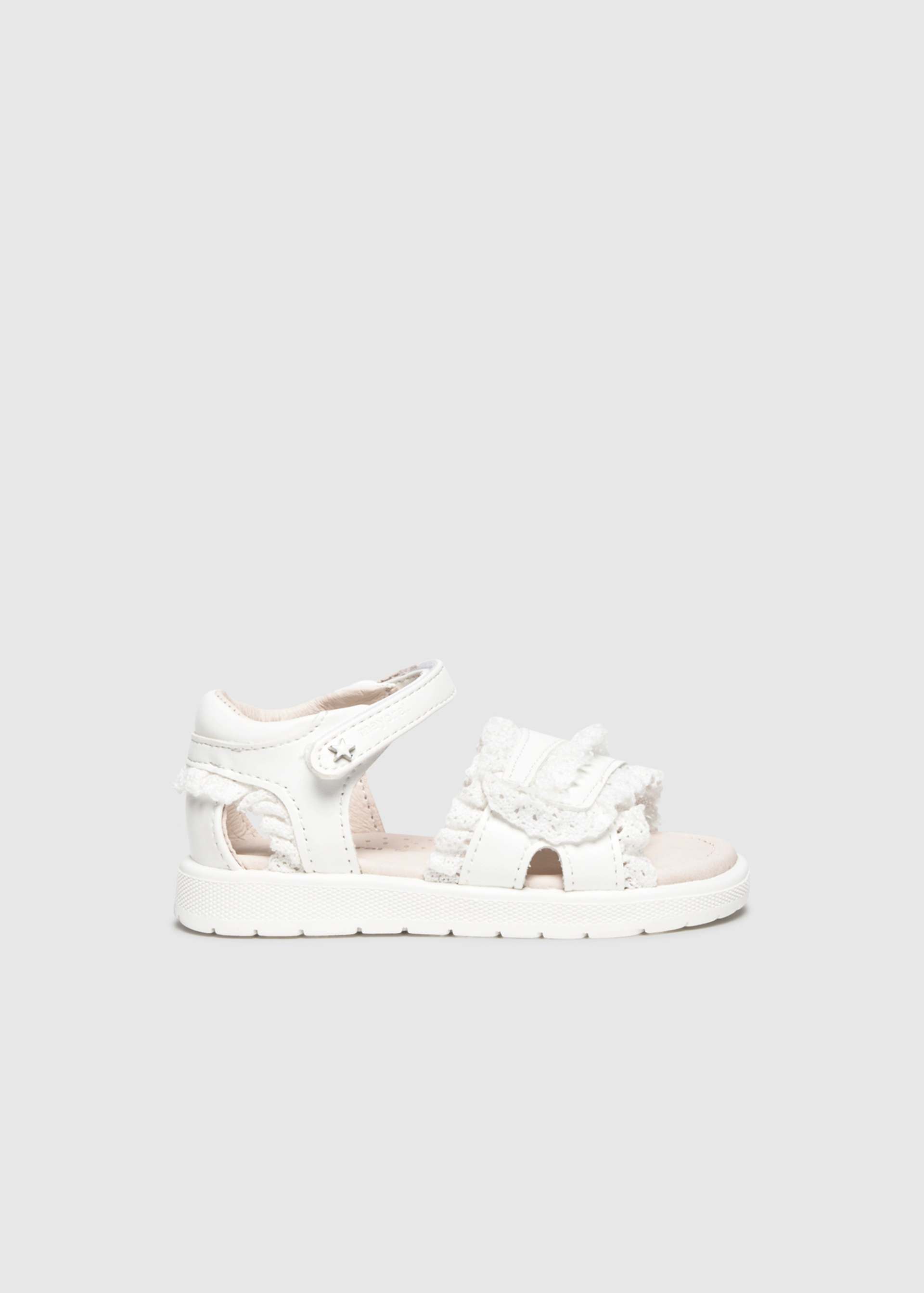 Baby ruffle sandals