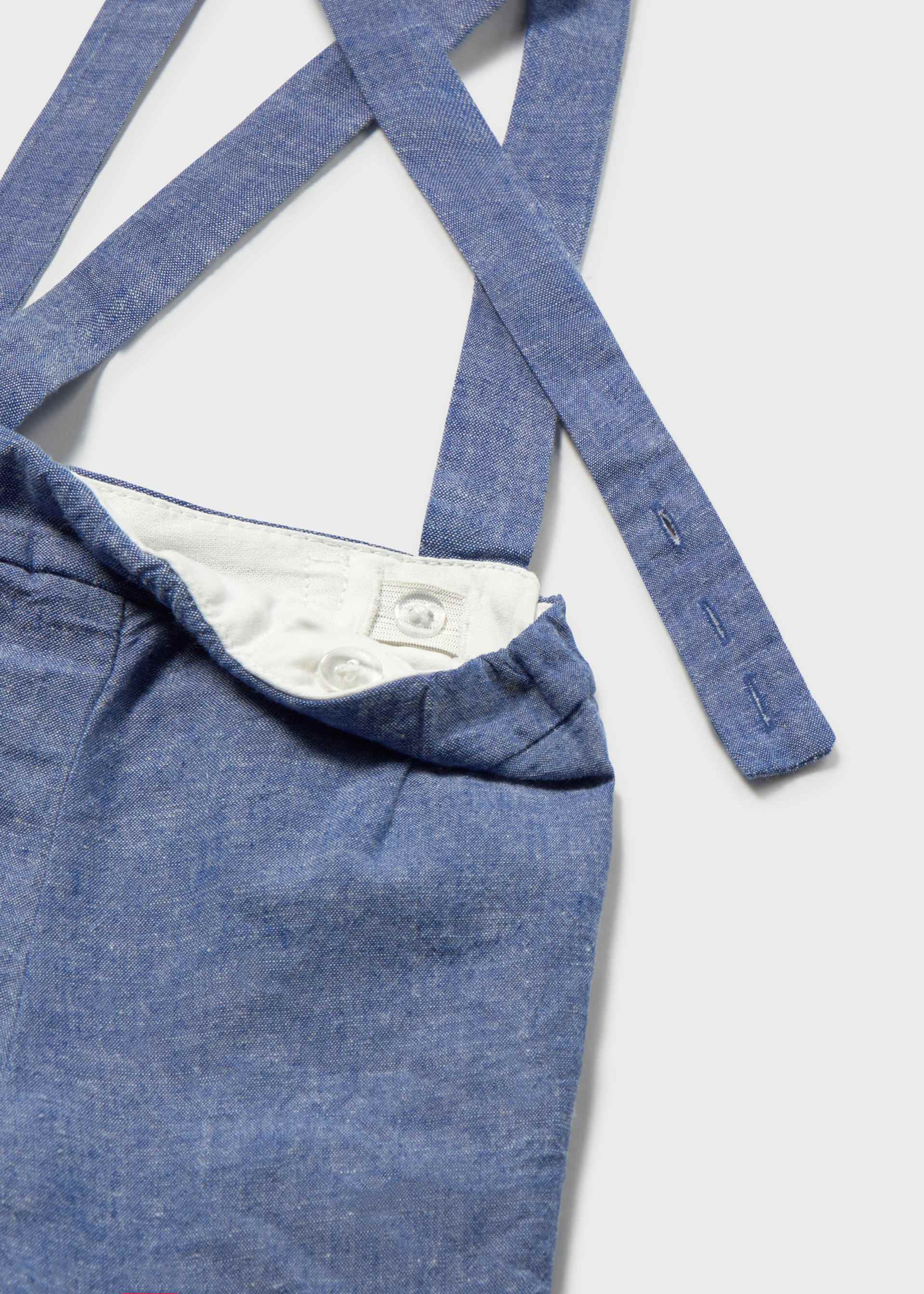 Completo pantaloncine e camicia con papillon neonato