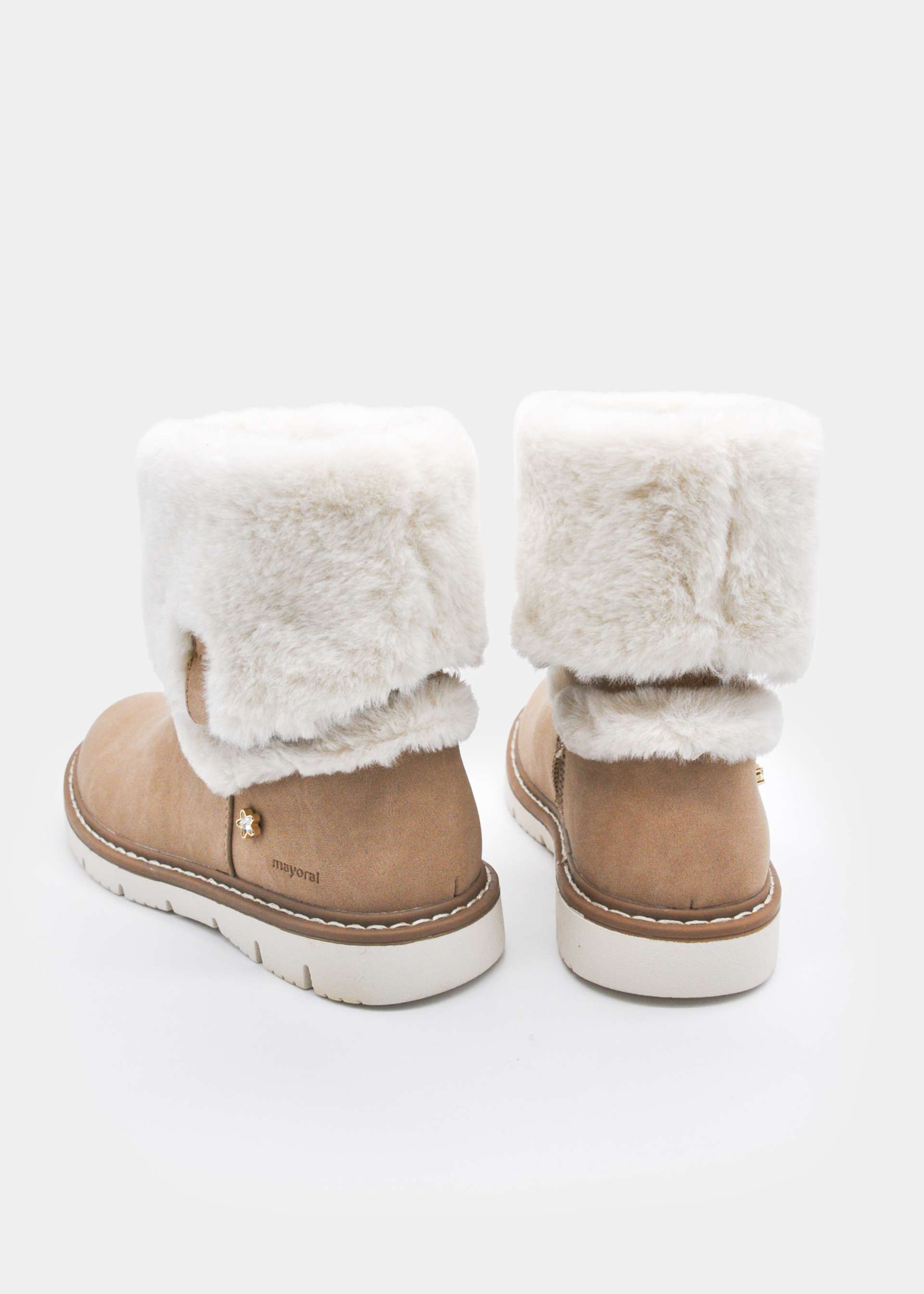 Botins pelo menina