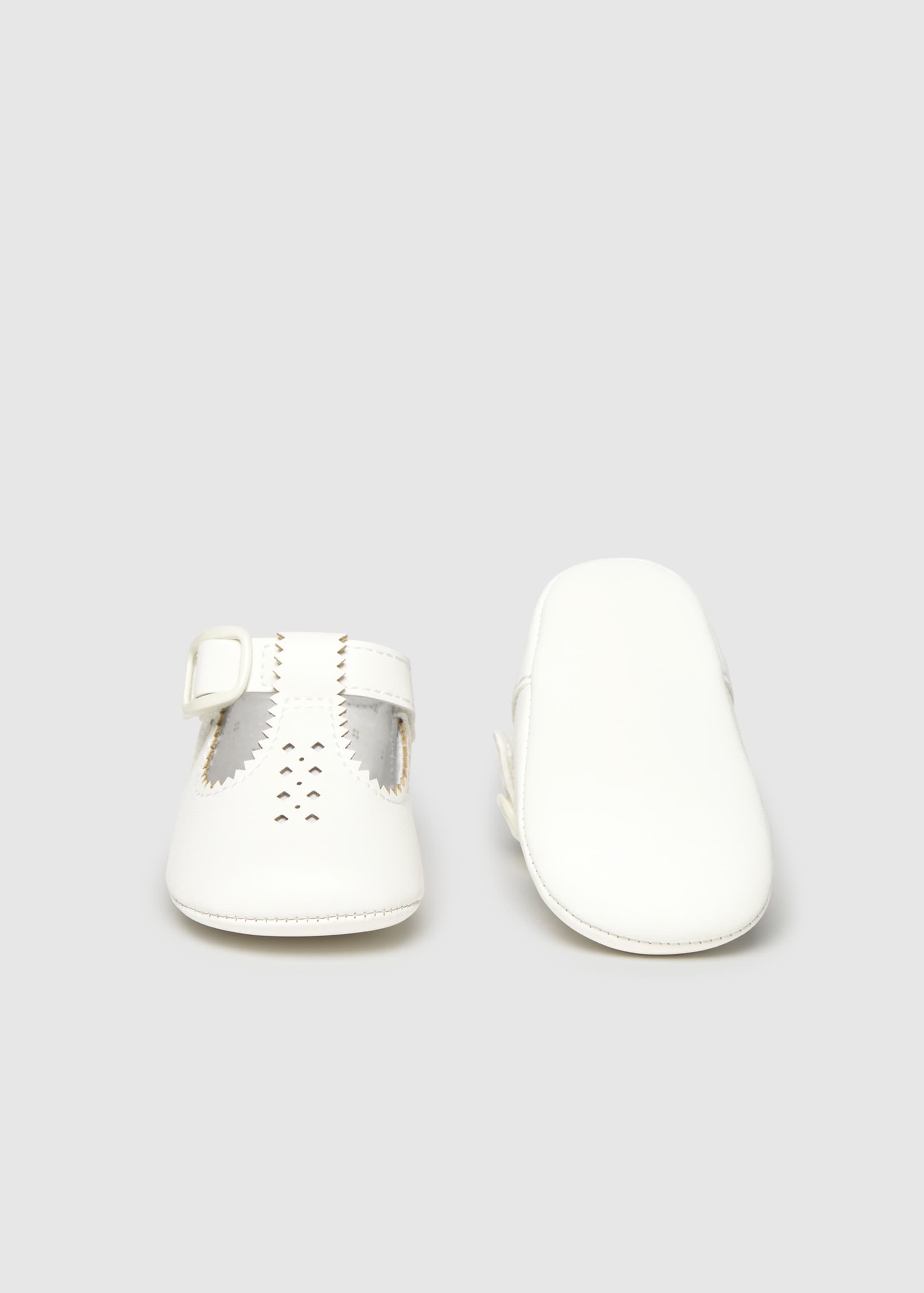 Scarpe traforate neonato