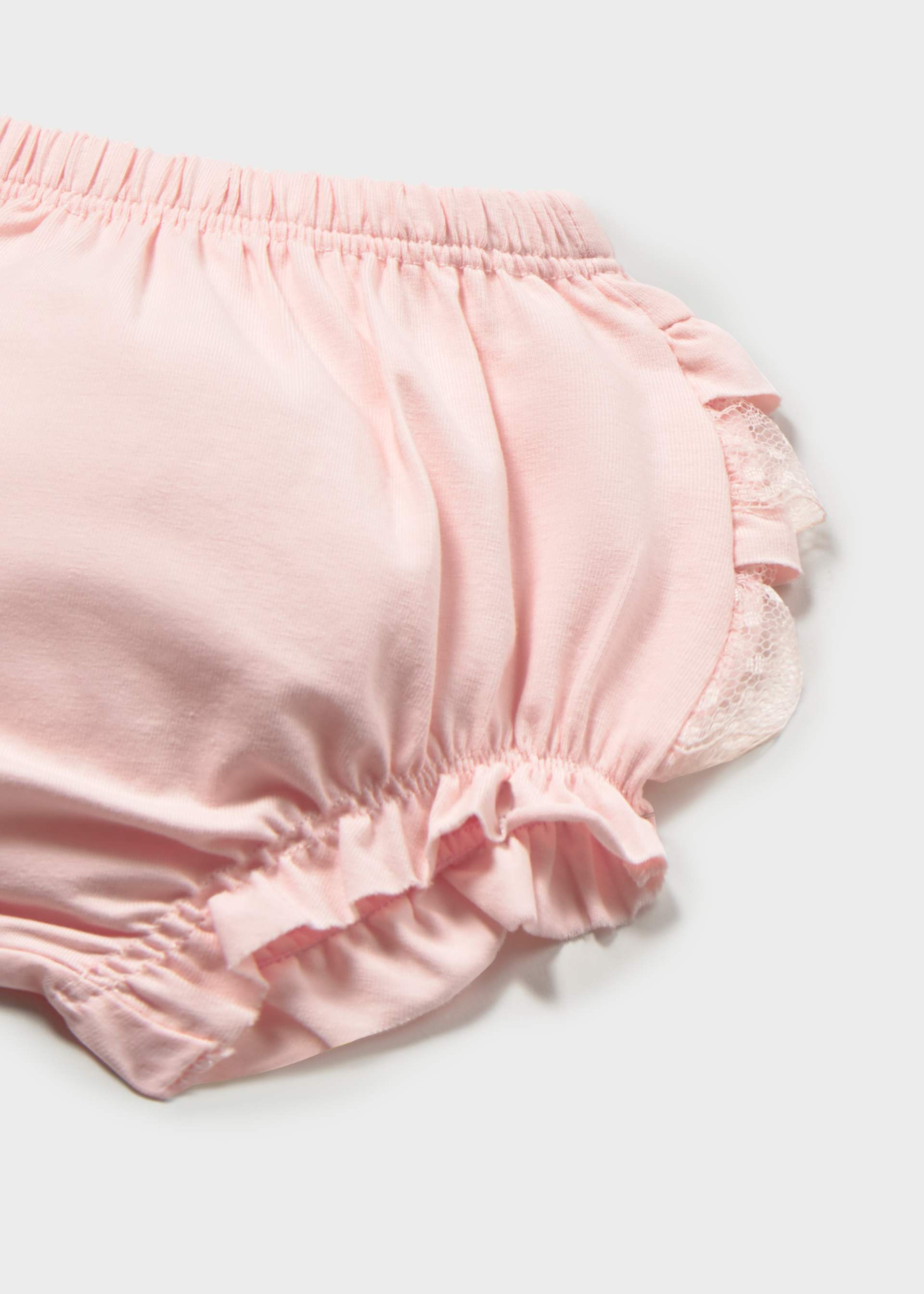 Newborn Girl Ruffled Bloomers
