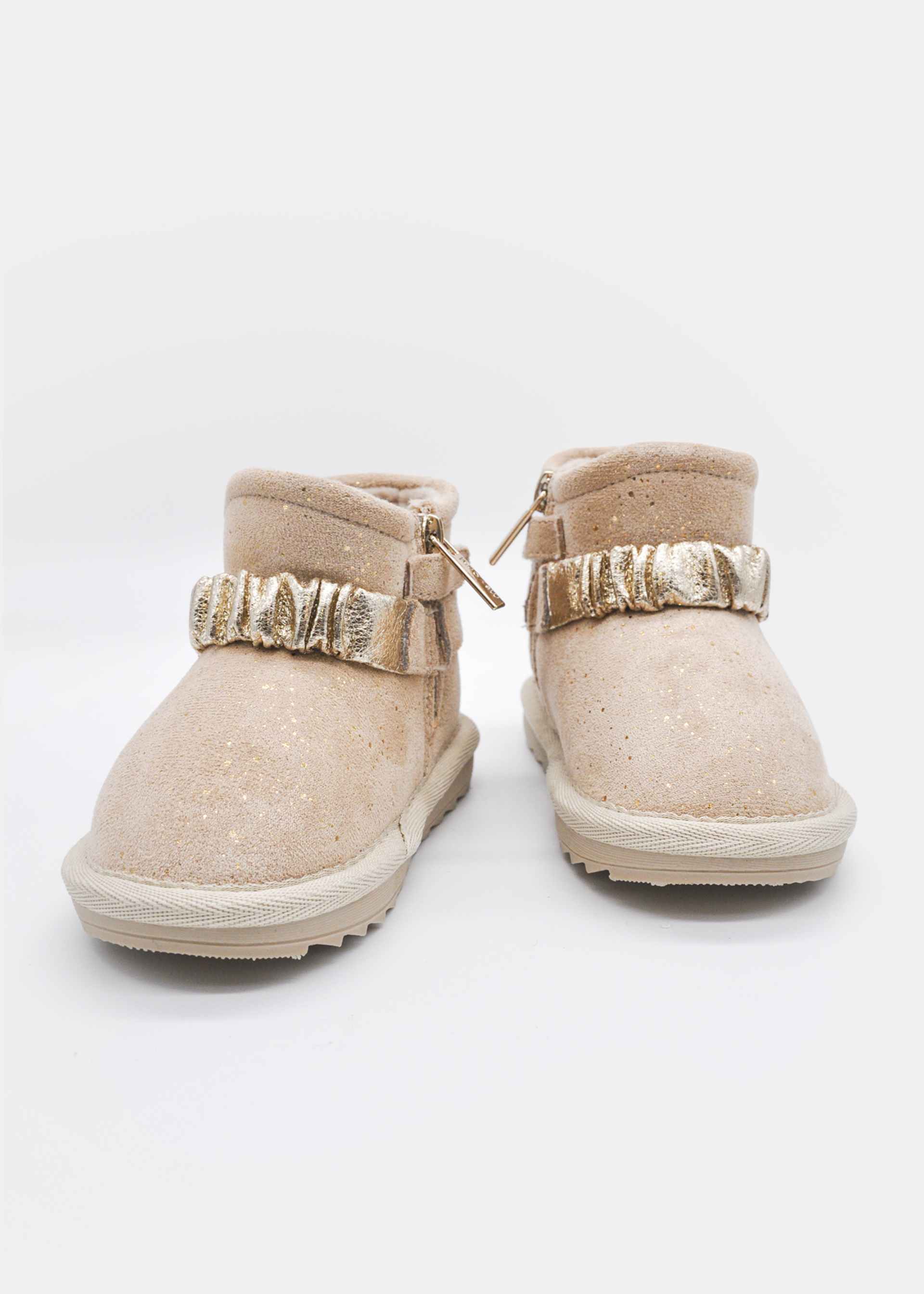 Botins baixo bebé