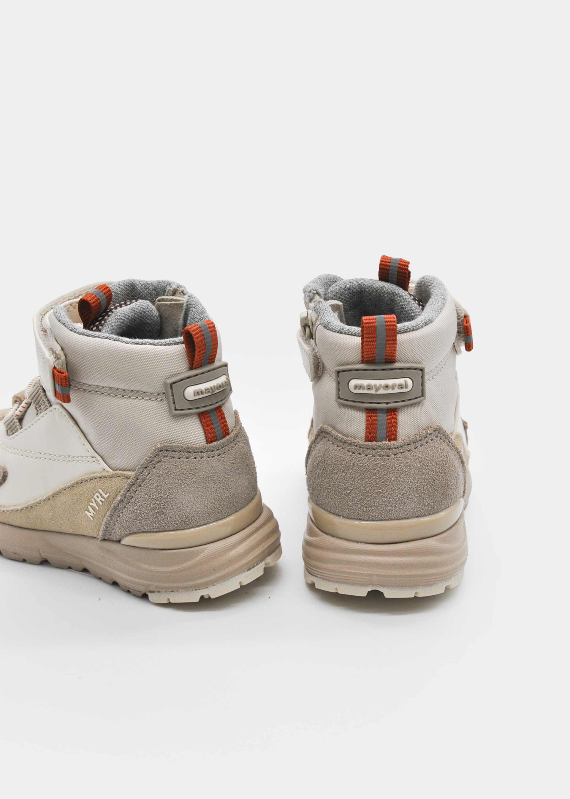Buty sportowe dla niemowlęcia