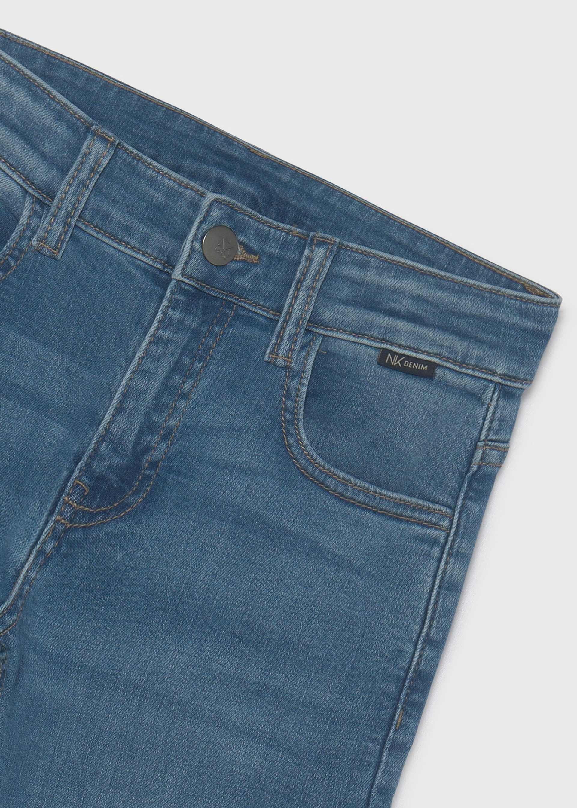Men's basic slim-fit jeans