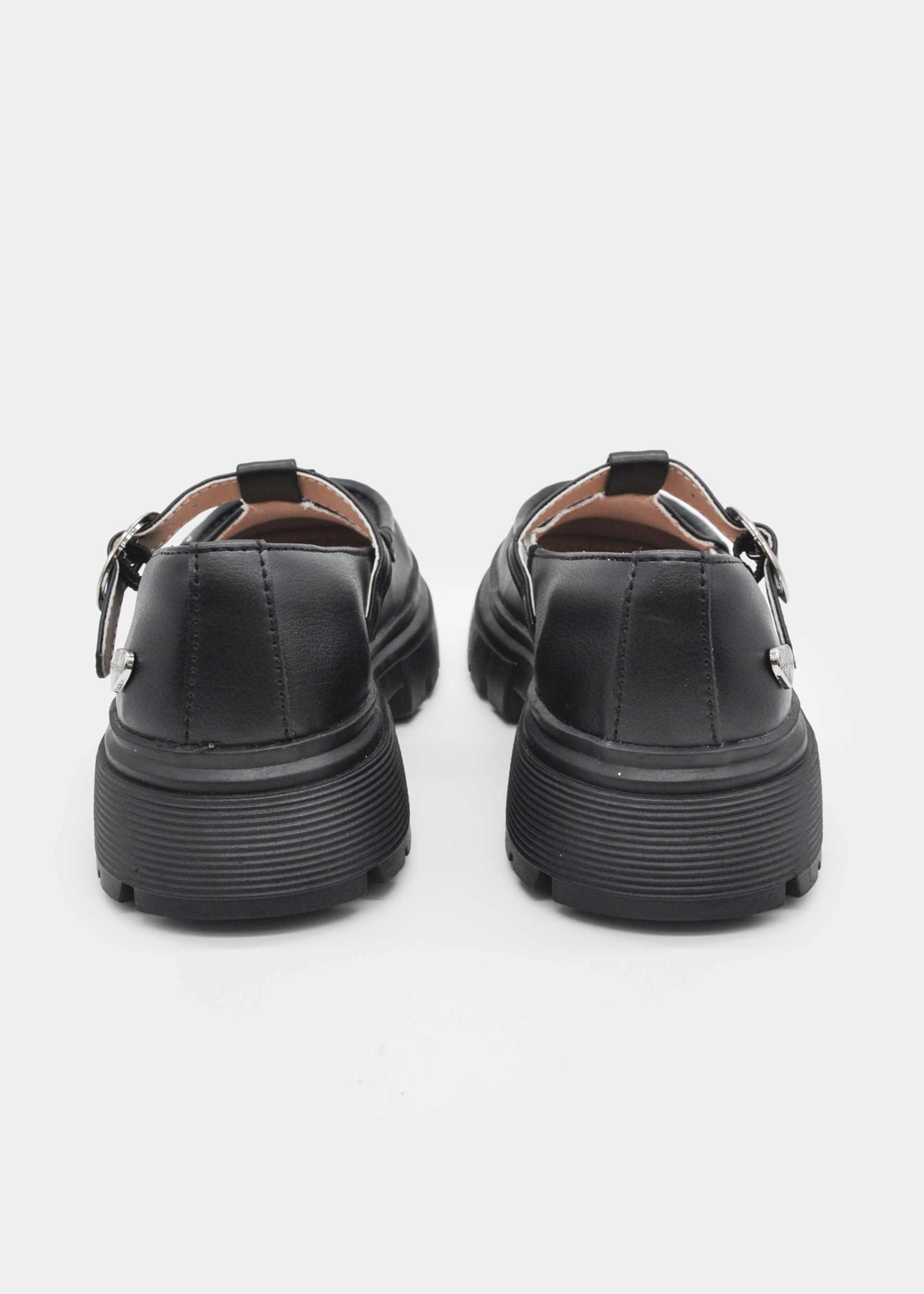Girl Scalloped Mary Janes