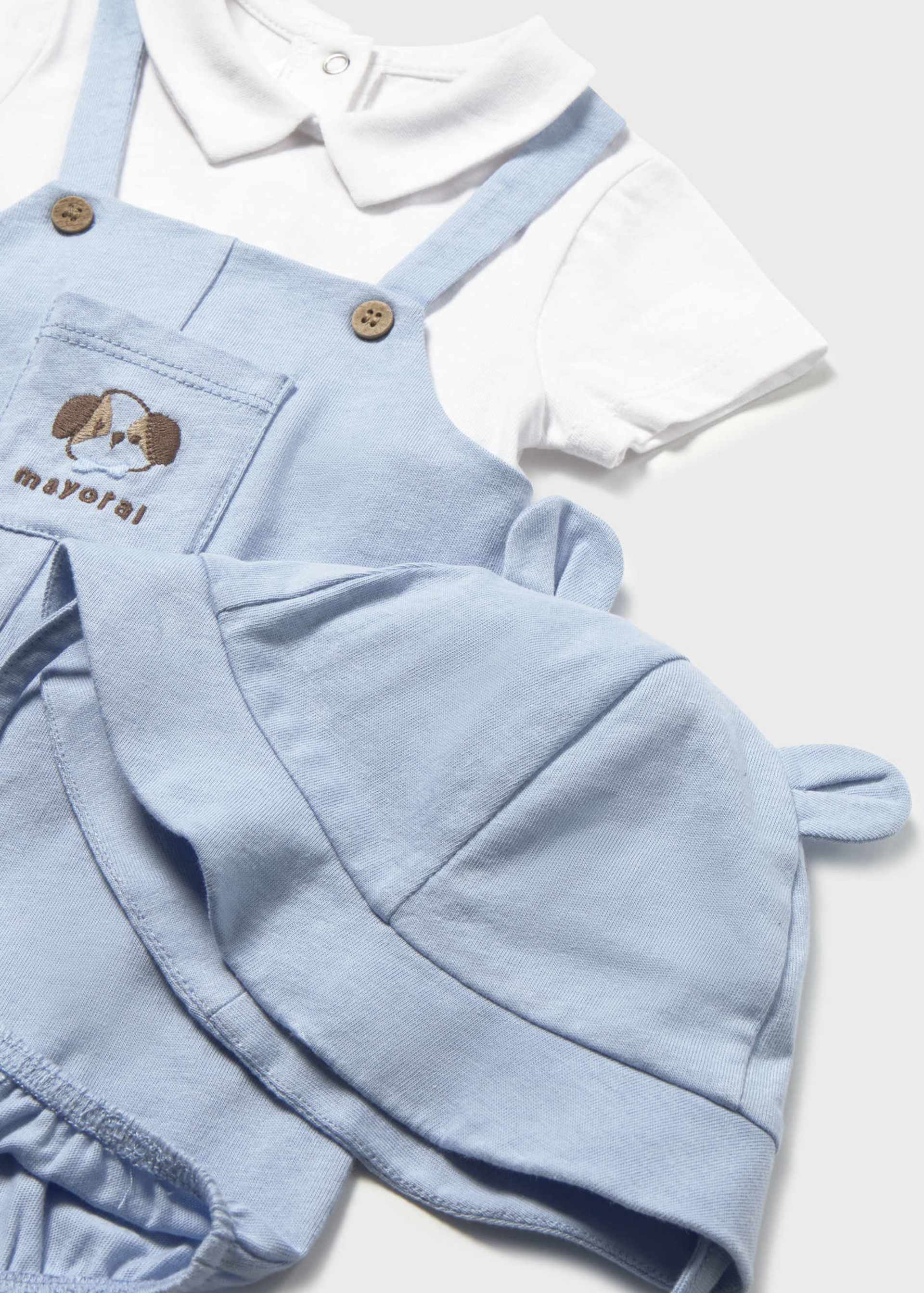 Knitted romper suit with hat