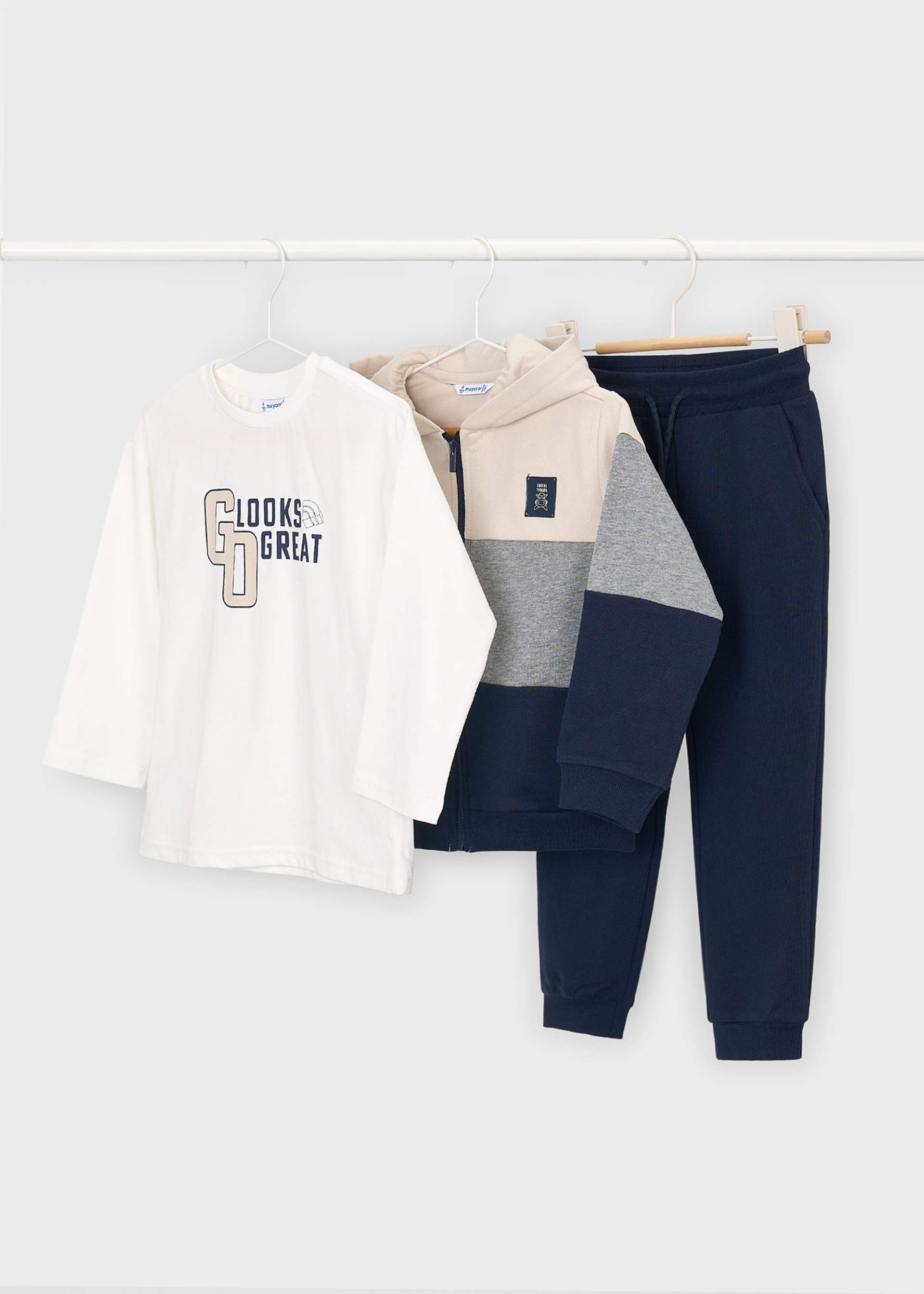Boys' tracksuit with T-shirt