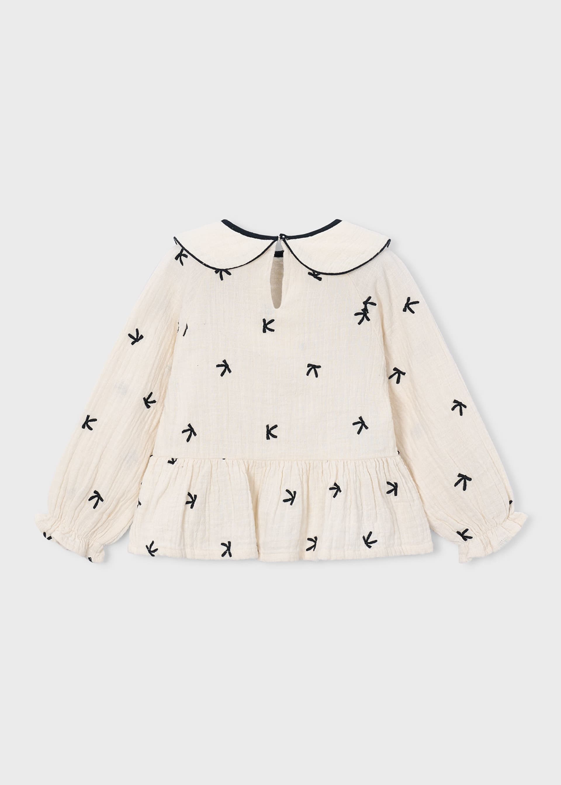 Blusa bordados lazos niña