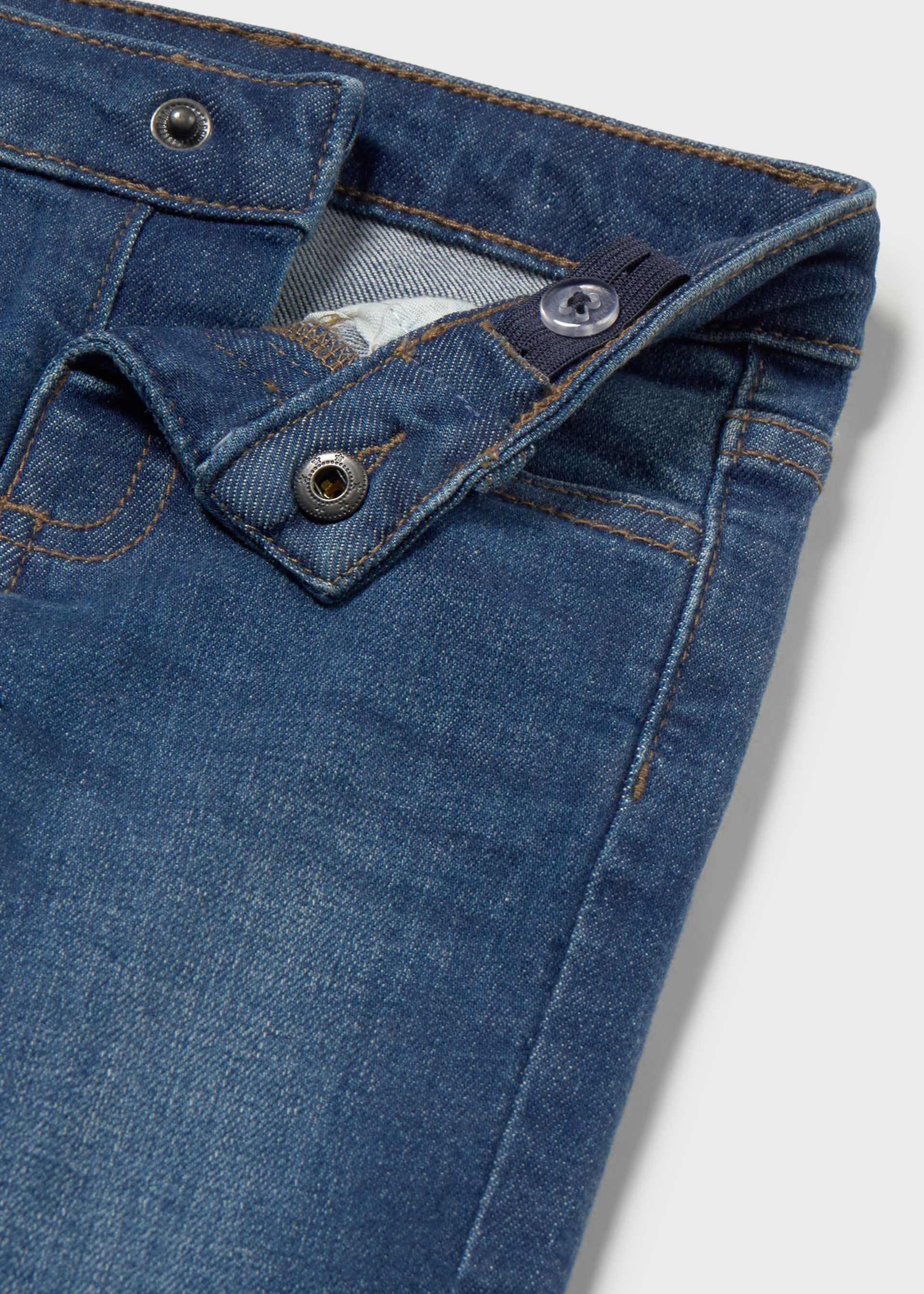Pantalón vaquero básico slim fit bebé