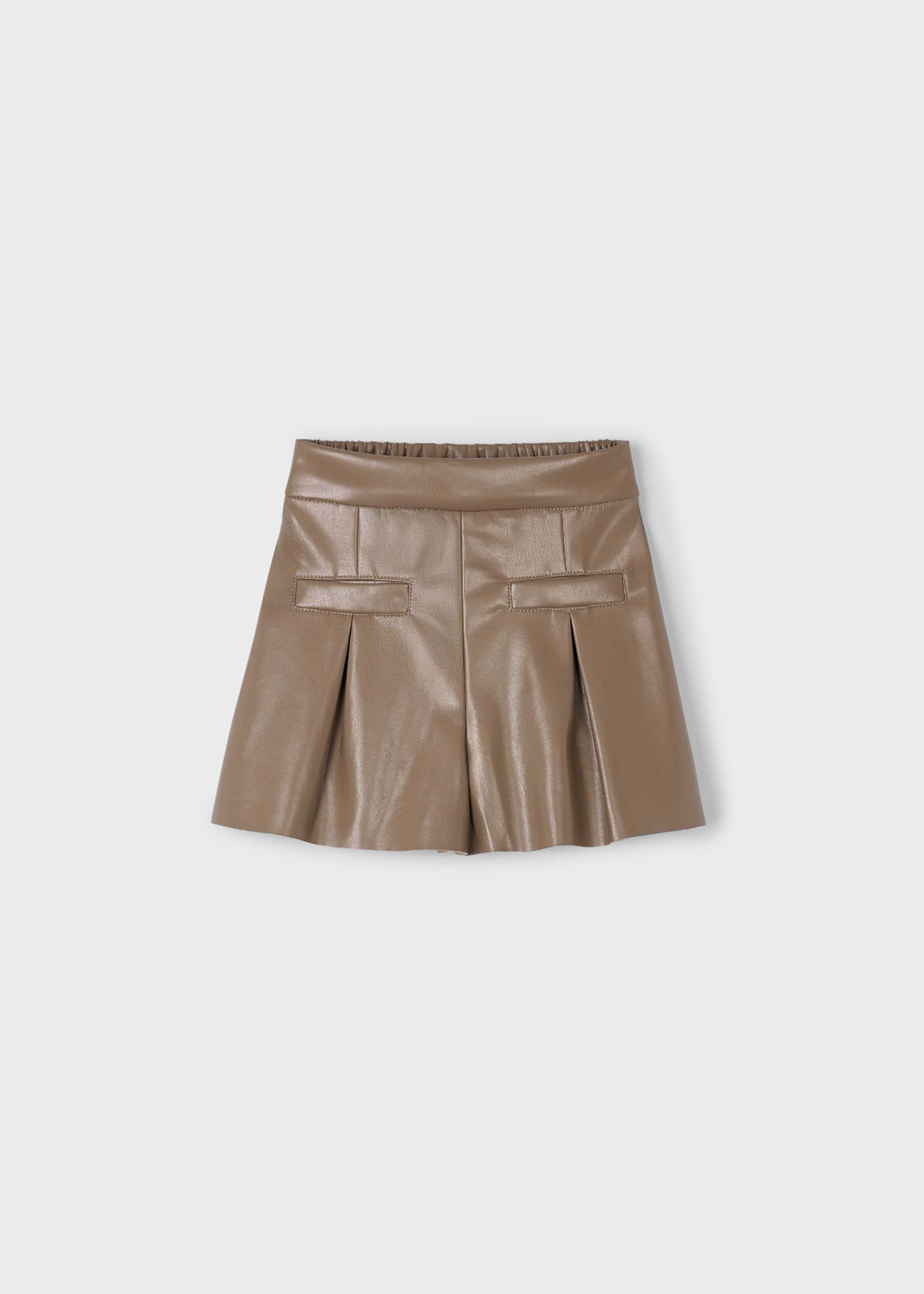 Pantalón corto polipiel niña