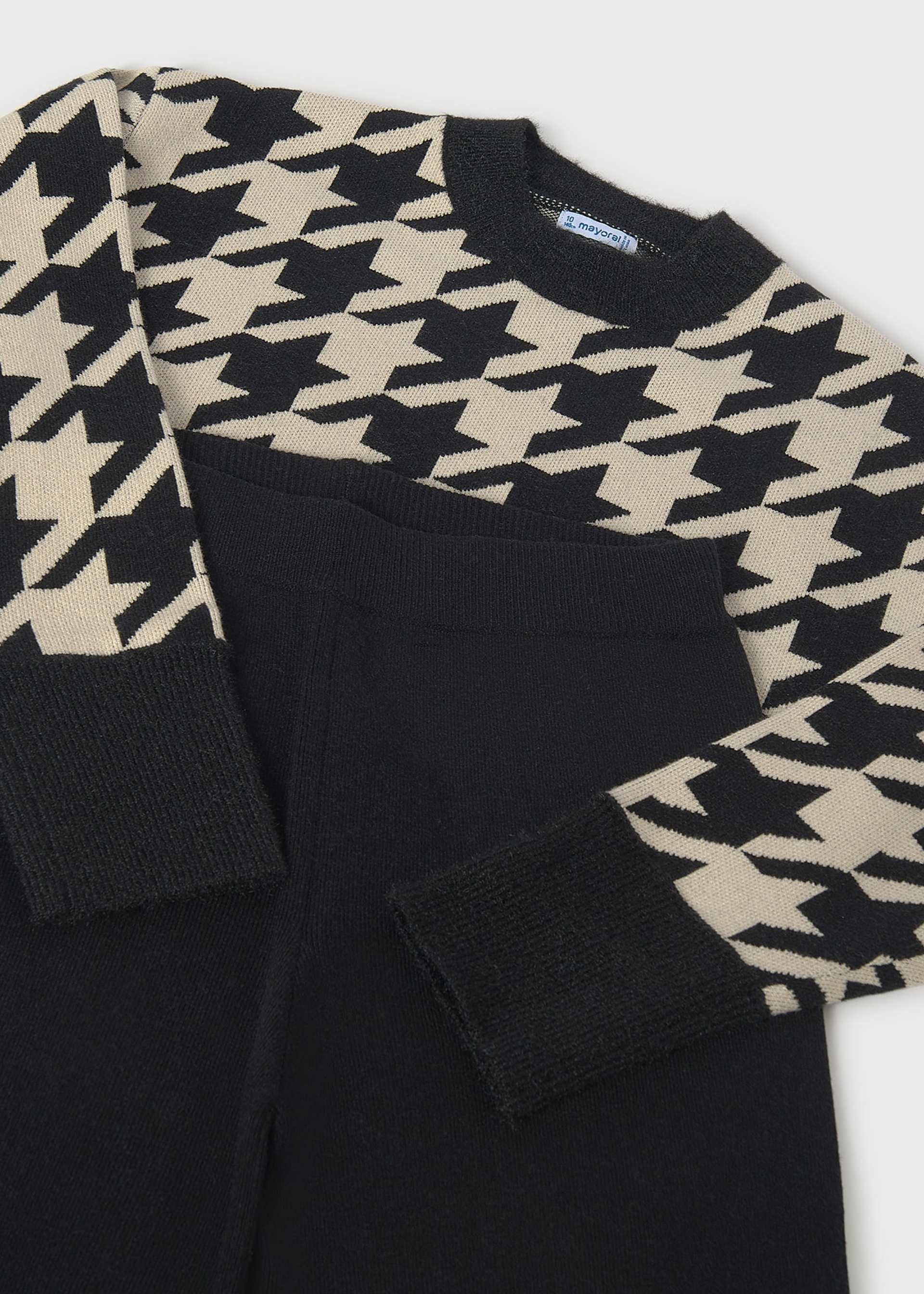 Completo pantalone e maglione ragazza