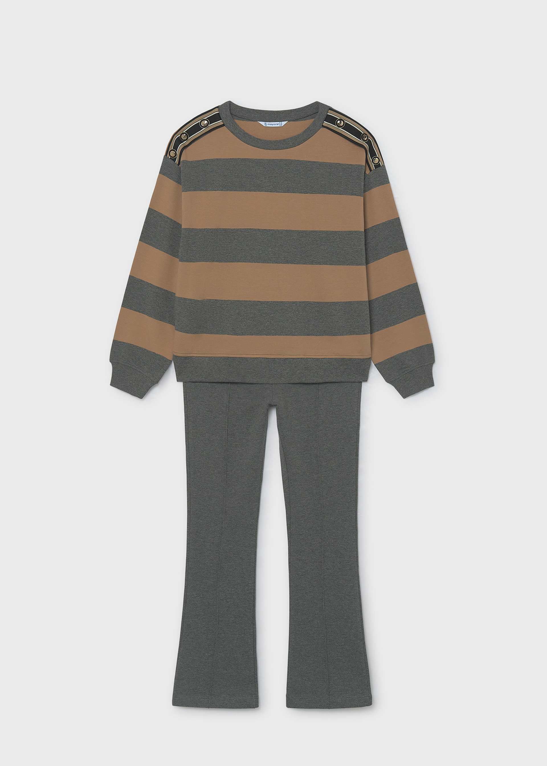 Conjunto pantalón y suéter rayas chica