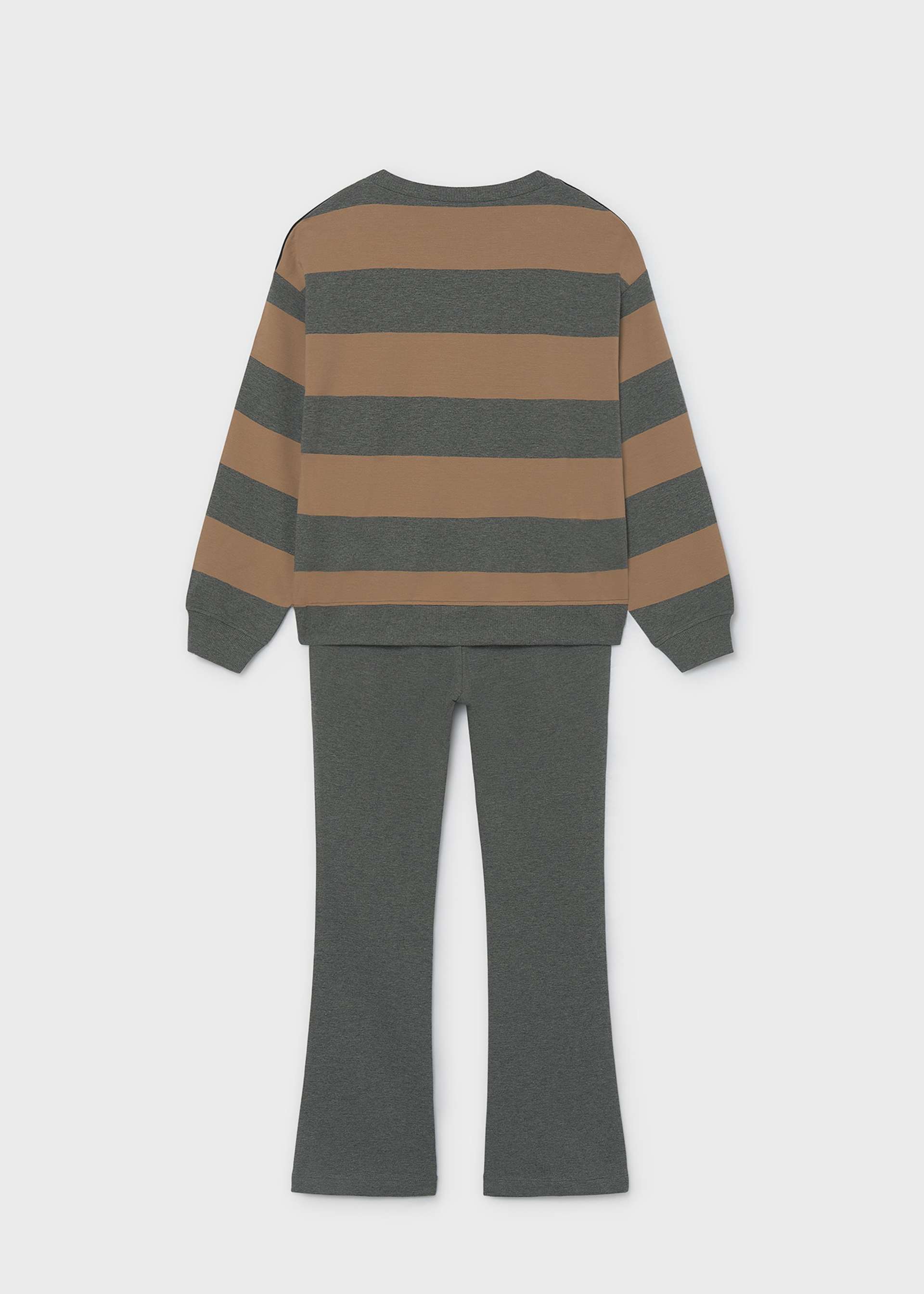 Conjunto pantalón y suéter rayas chica
