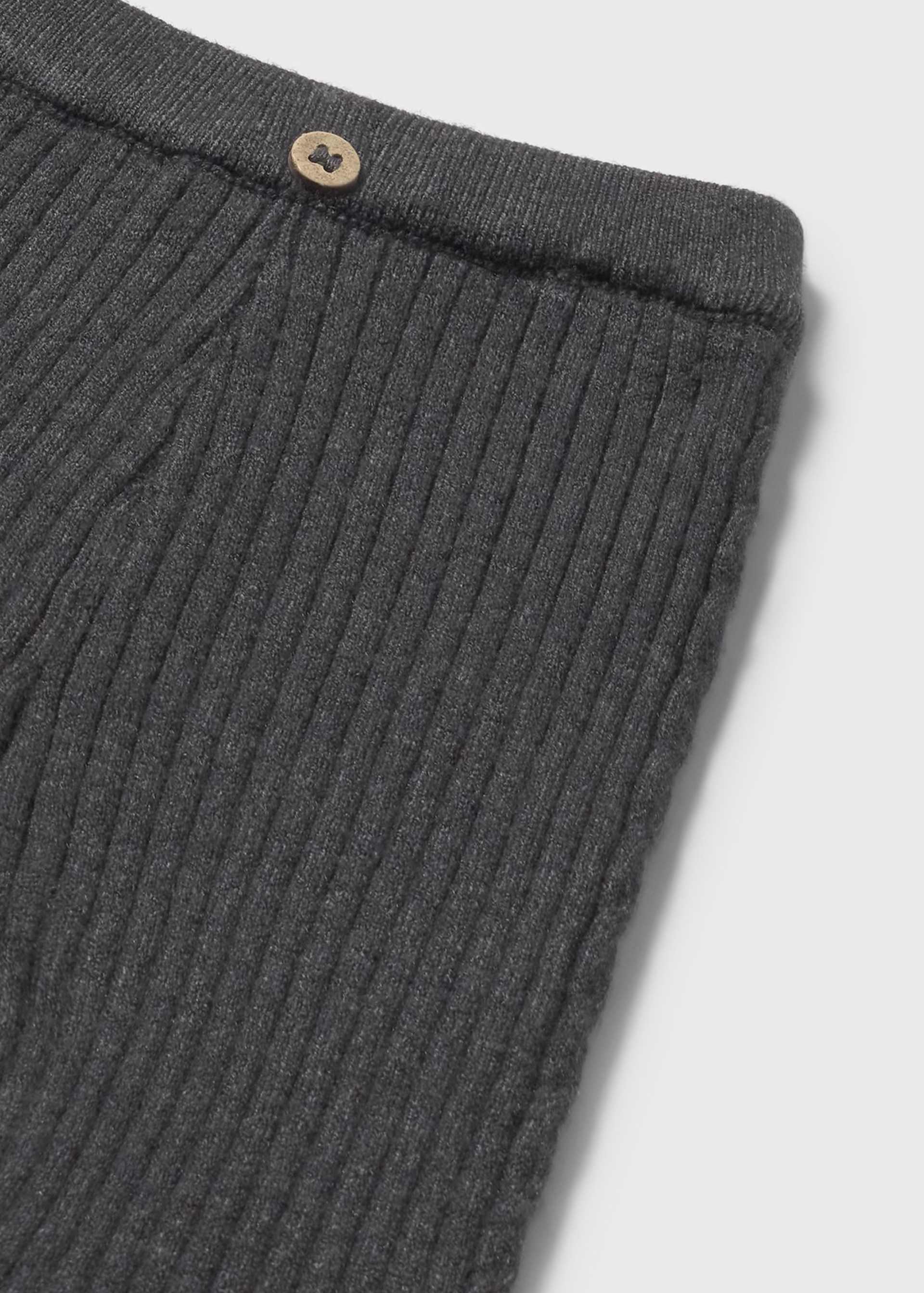 Newborn girl knitted leggings