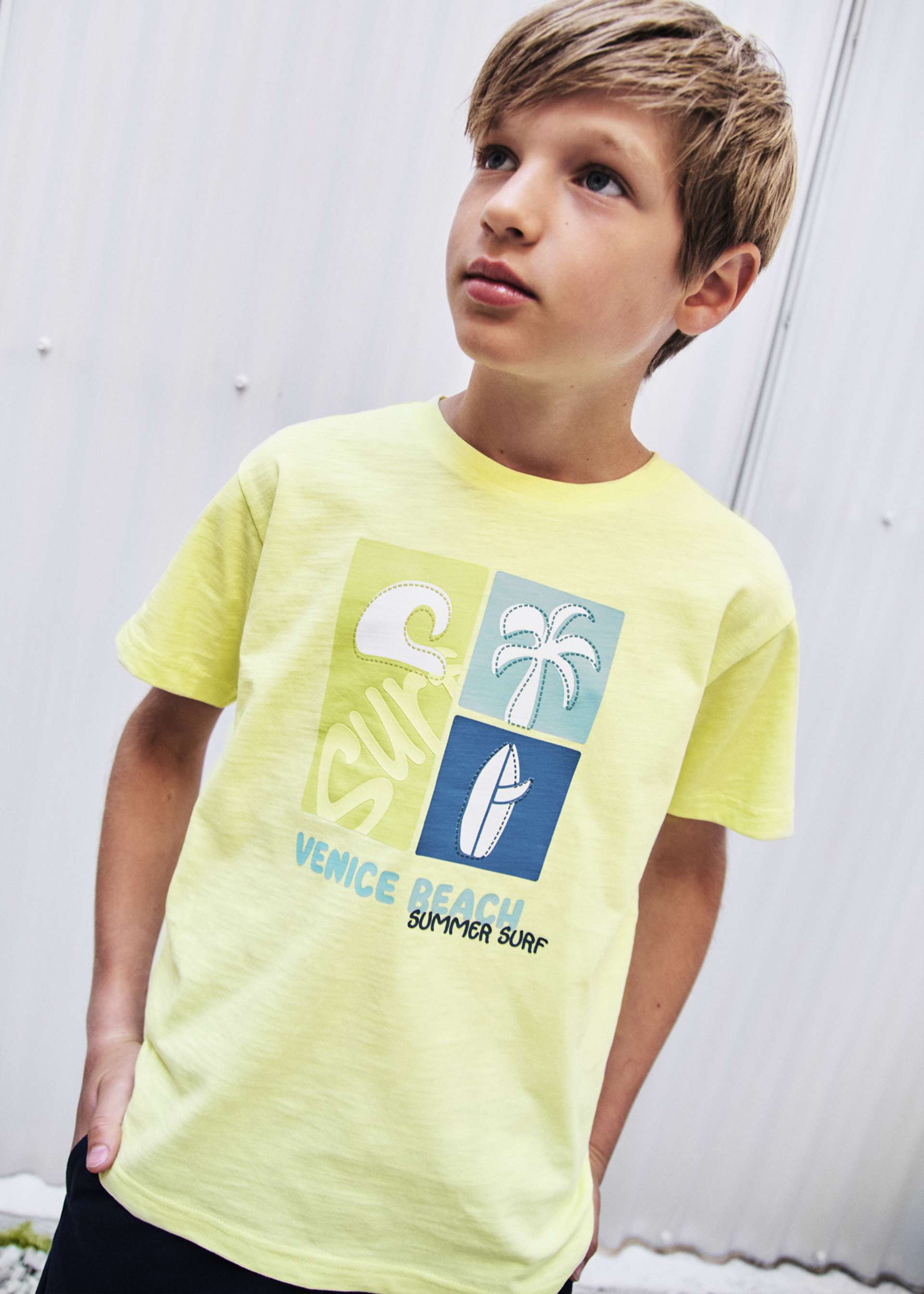 Ensemble t-shirt et pantalon surf garçon