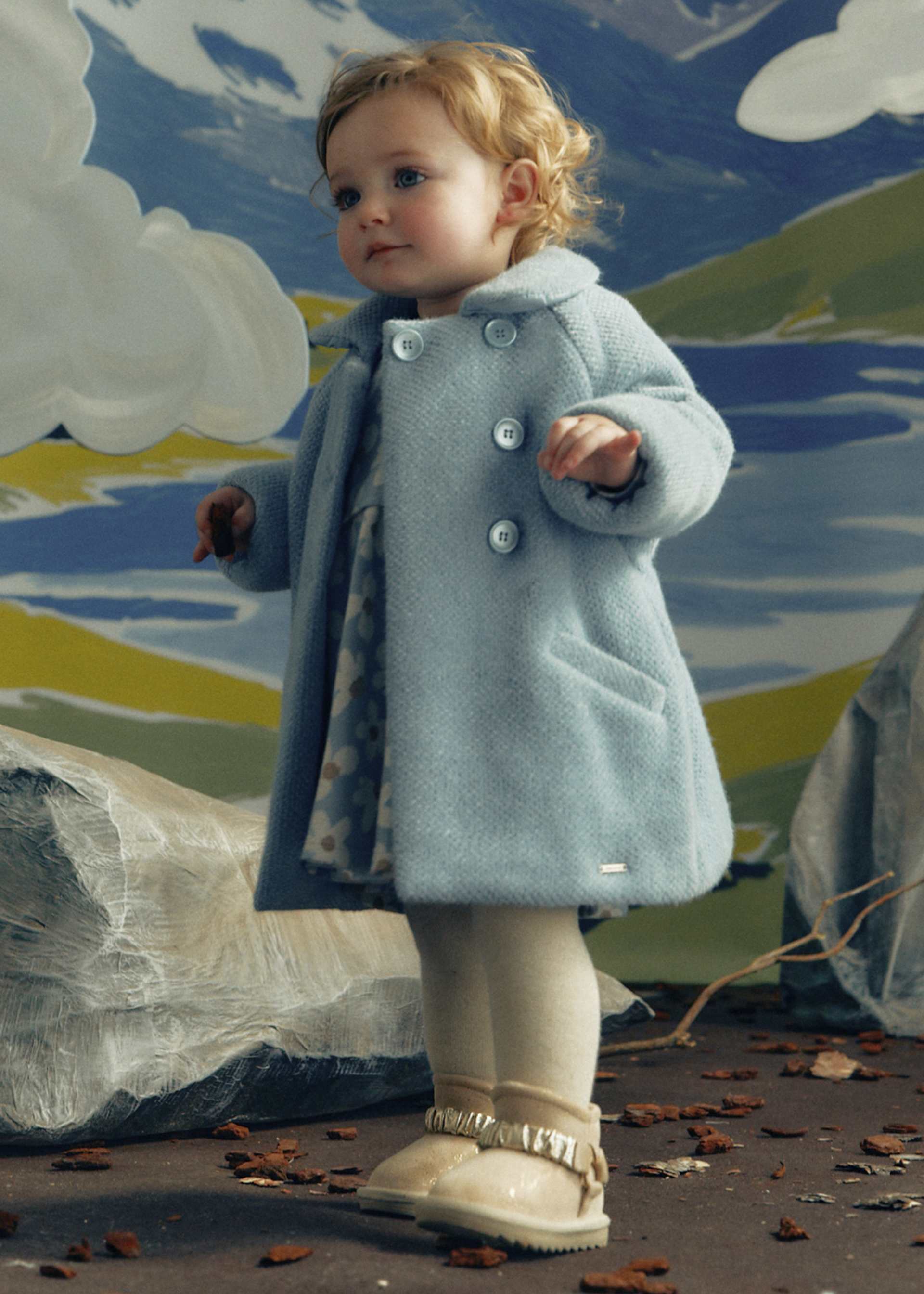 Mantel Baby